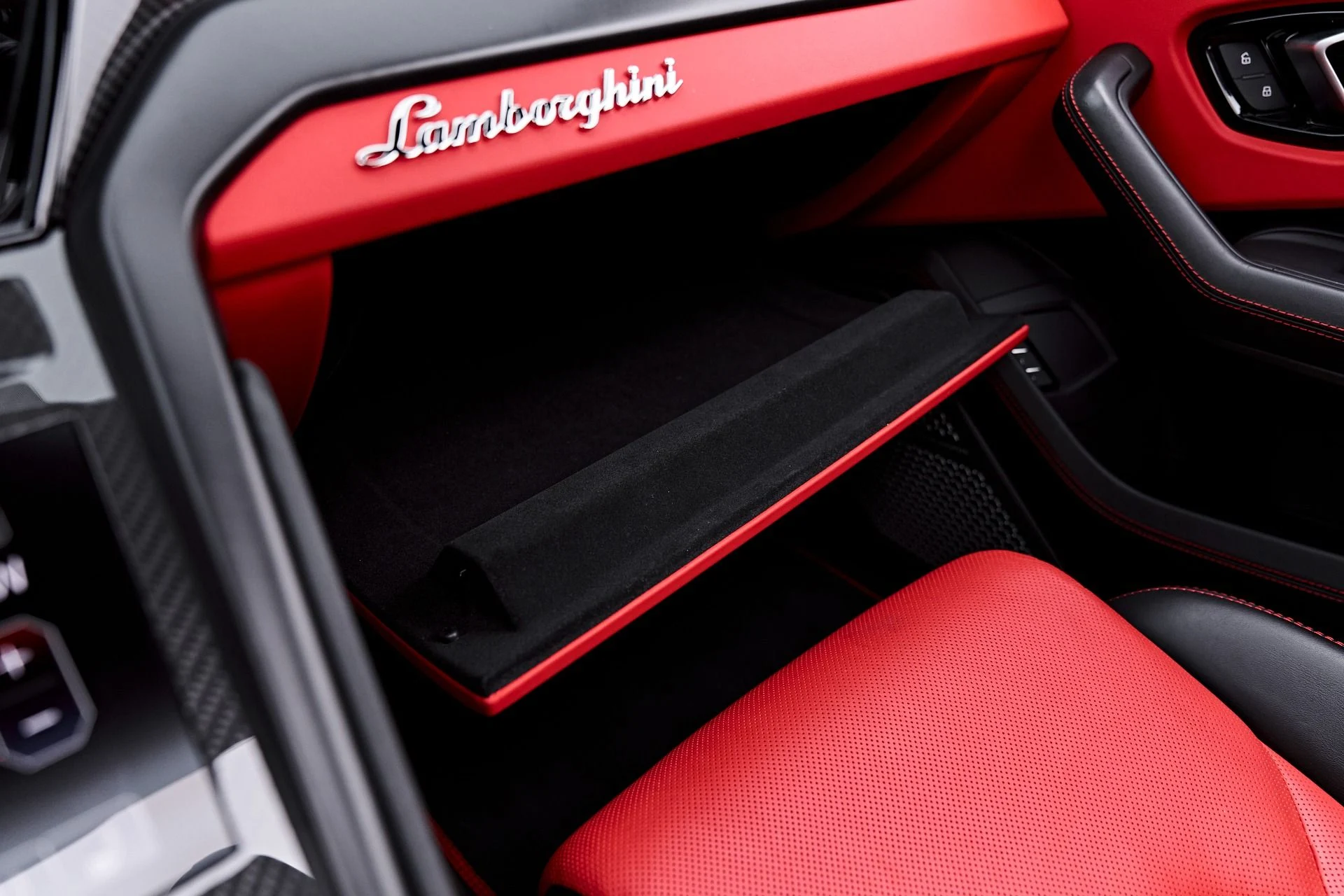 mph095_2826381406_Used_2022_Lamborghini_Urus_1788219712_7912a6041a