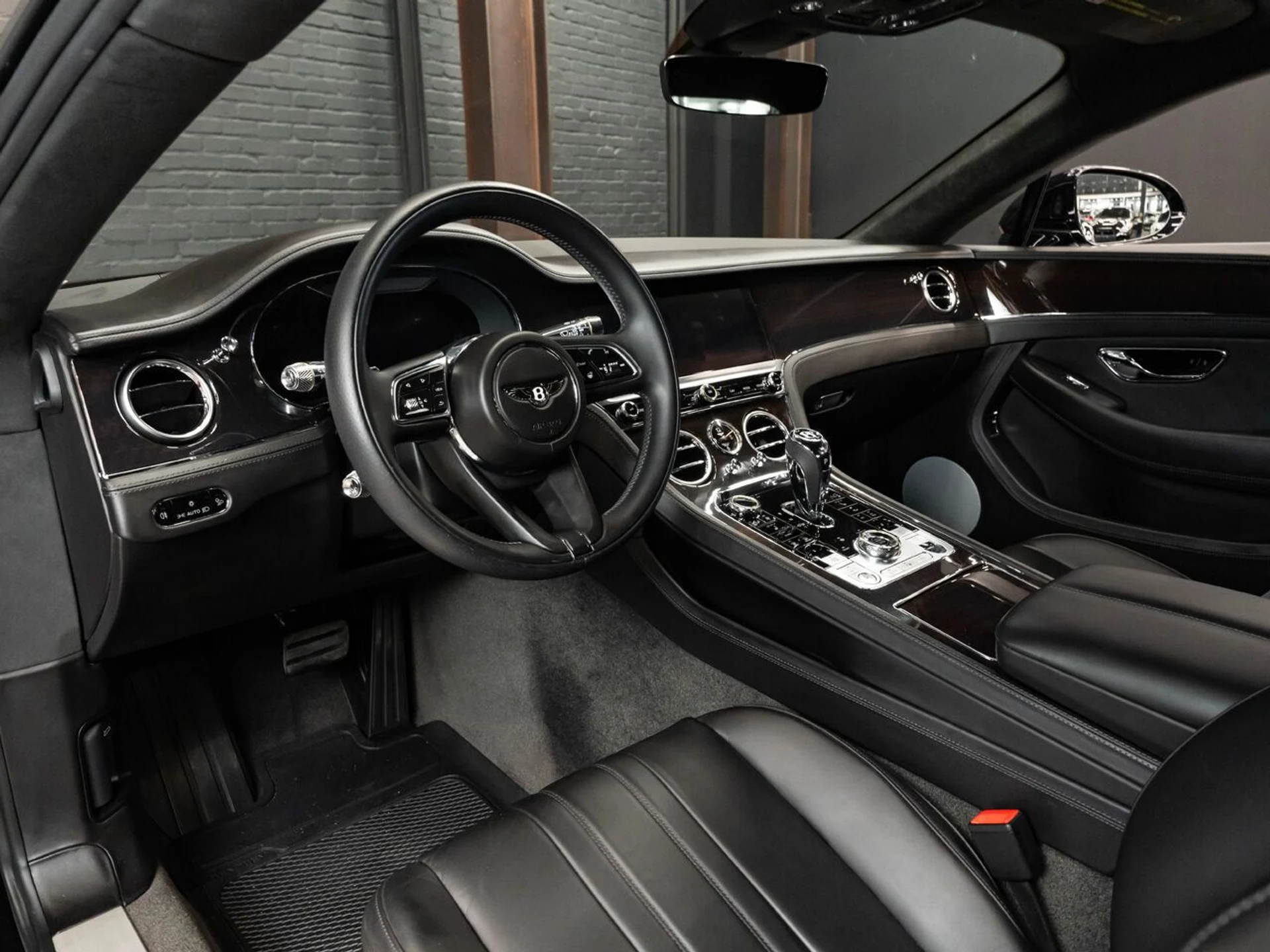 mph095_3162906096_bentley_continental_2022_70bcf3e57f