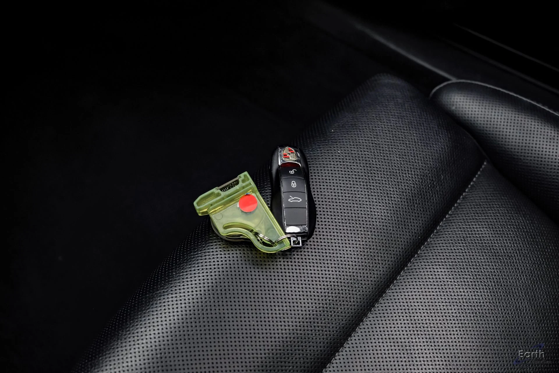 mph095_3653245548_4cb2edb1d3f0636e3dfea189918642e1x_d7ce460682