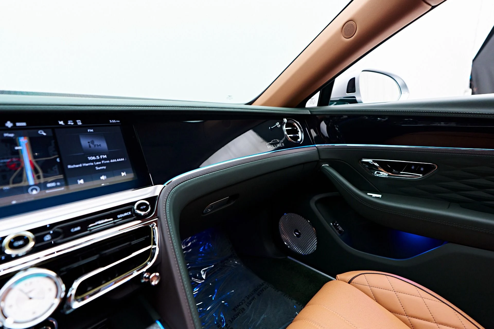 mph095_3947729470_Used_2024_Bentley_Flying_Spur_Mulliner_W12_1756173526_2f0da0f049