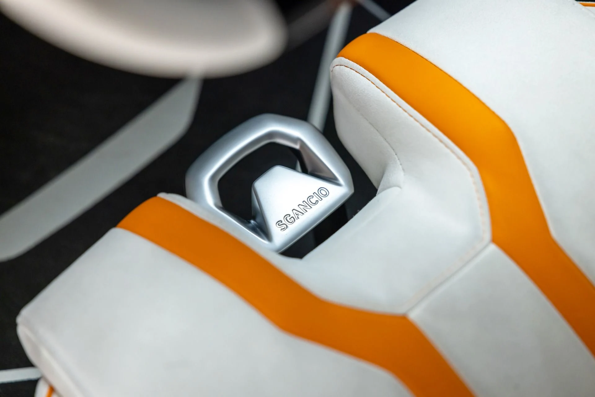 mph095_4170545504_13165_p96_l_a8fb1464c5