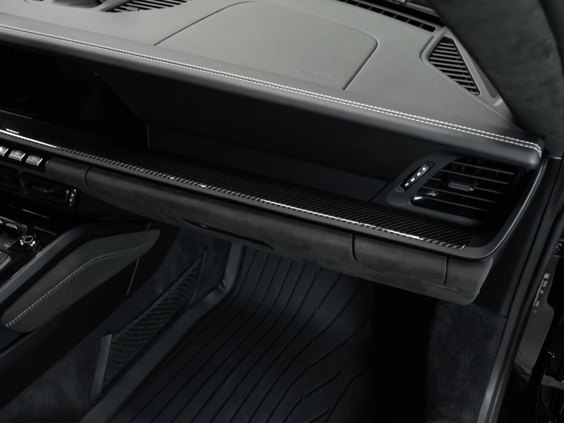 mph095_738434768_porsche_911_2022_28a7d3d518