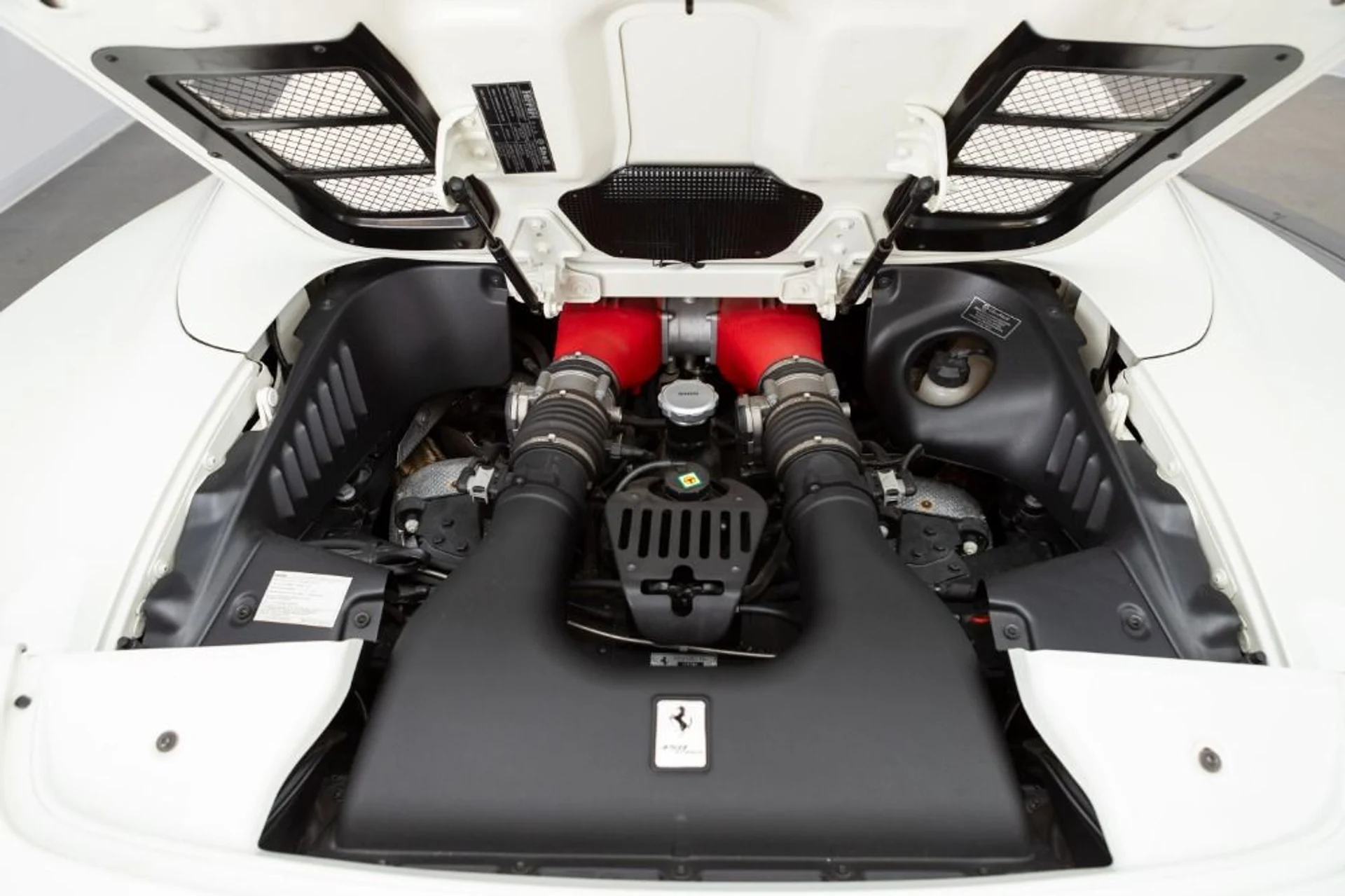mph095_900287658_Used_2014_Ferrari_458_Spider_1788551476_85c65a4e96