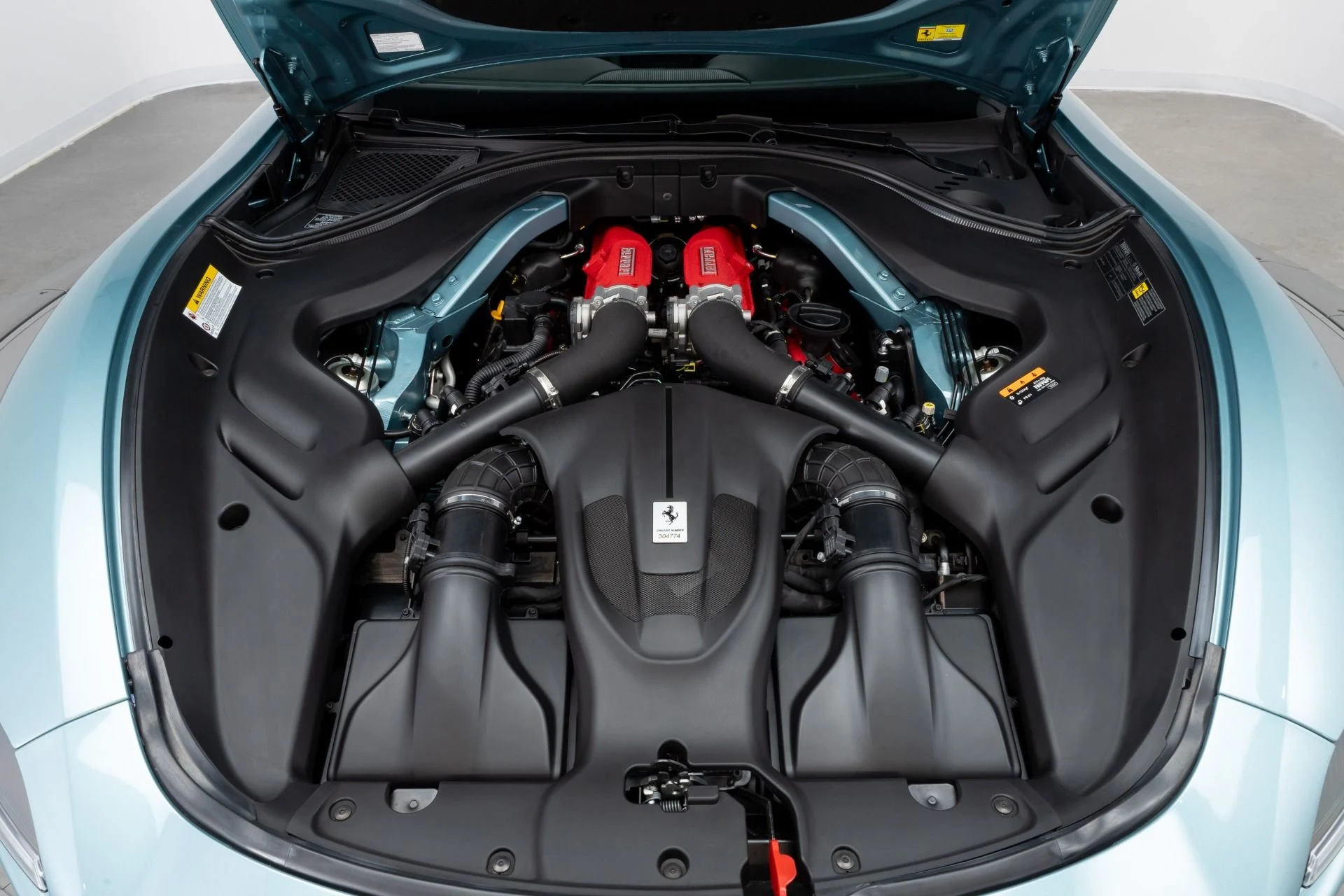 mph096_1147832816_Used_2024_Ferrari_Roma_Spider_1772564238_eb62021e8a