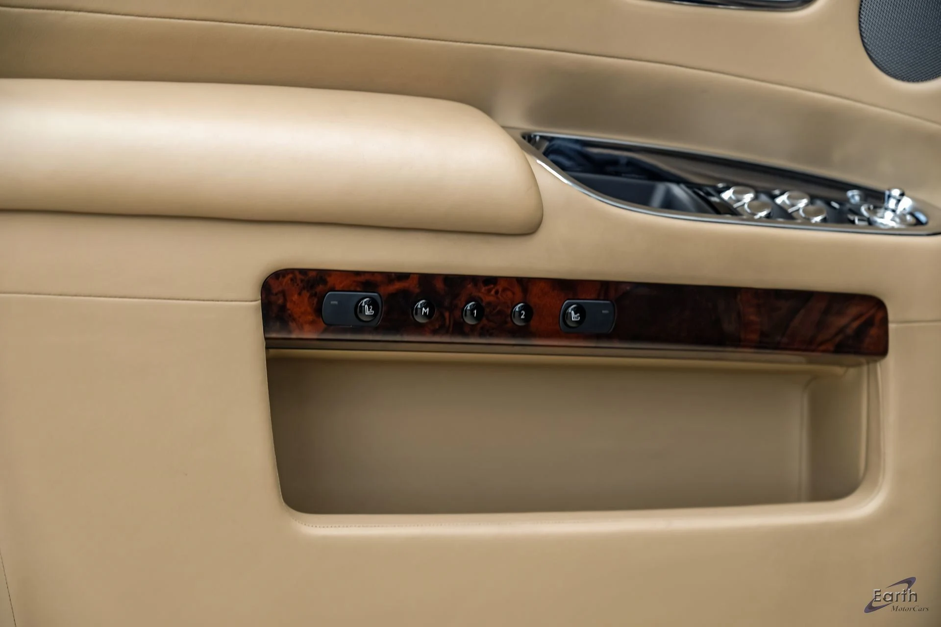 mph096_1239155798_d684571e33021417a5eaf51fc98d44f9x_86974ae7fb