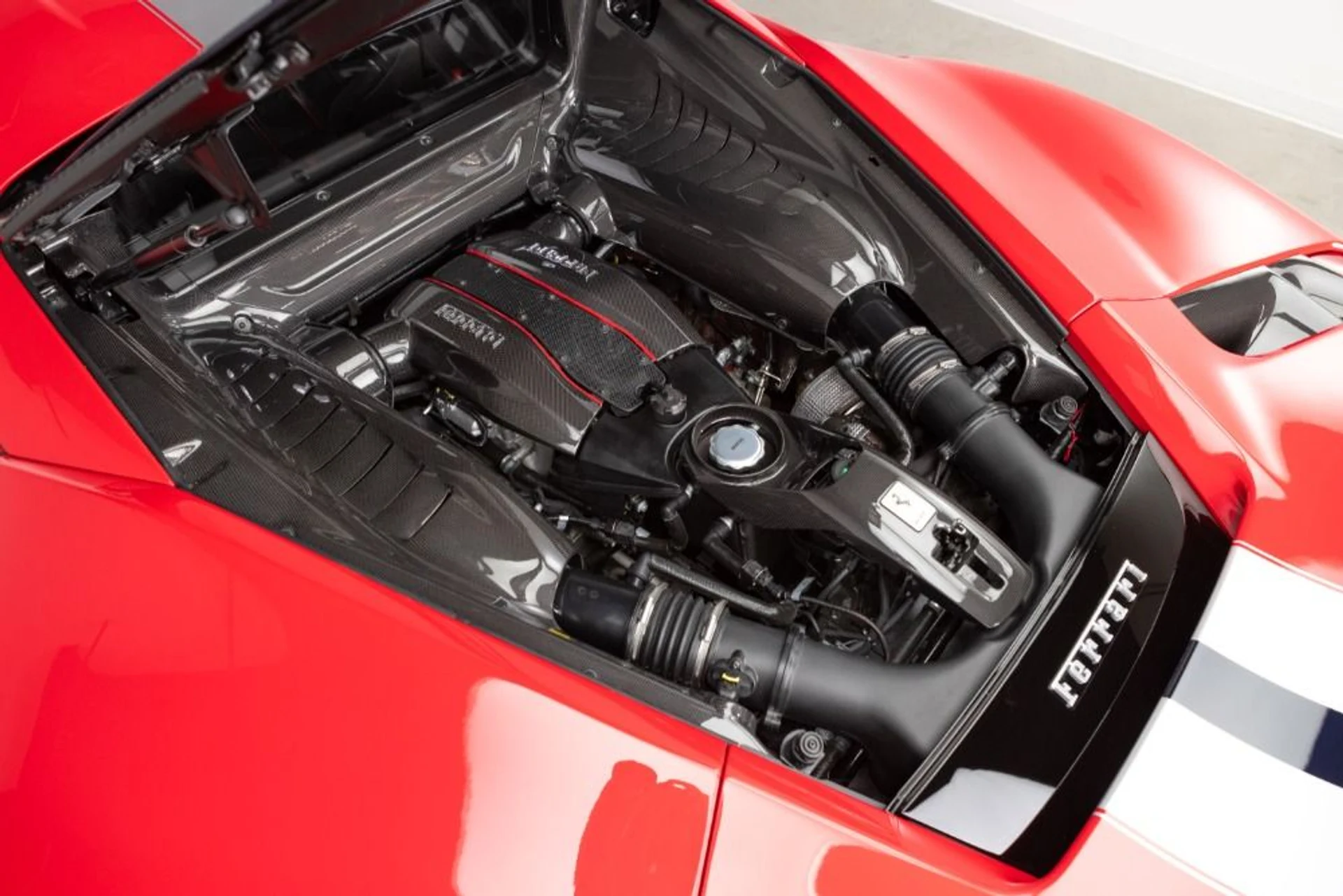 mph096_1285509746_Used_2020_Ferrari_488_Pista_60c90c0cd6