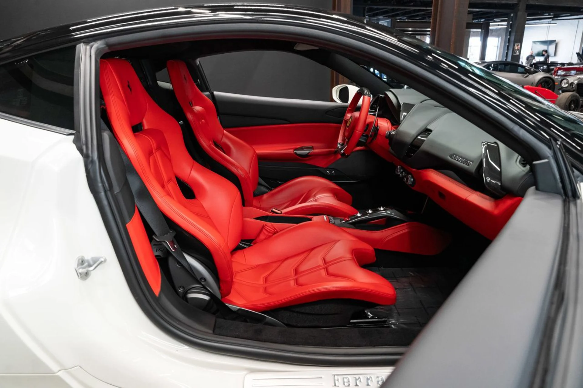 mph096_1584820102_ferrari_488_gtb_2018_a92ee2629a