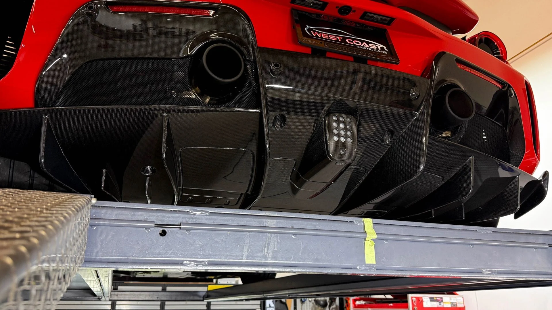 mph096_1792702915_Used_2019_Ferrari_488_Pista_Coupe_1764016788_e3c6c15eb4