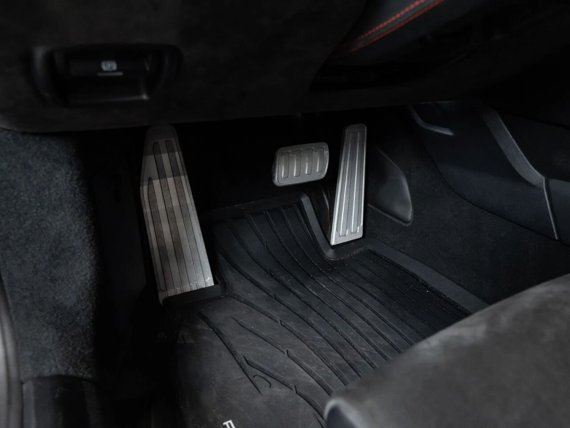 mph096_1803661212_porsche_911_2015_72baa21523