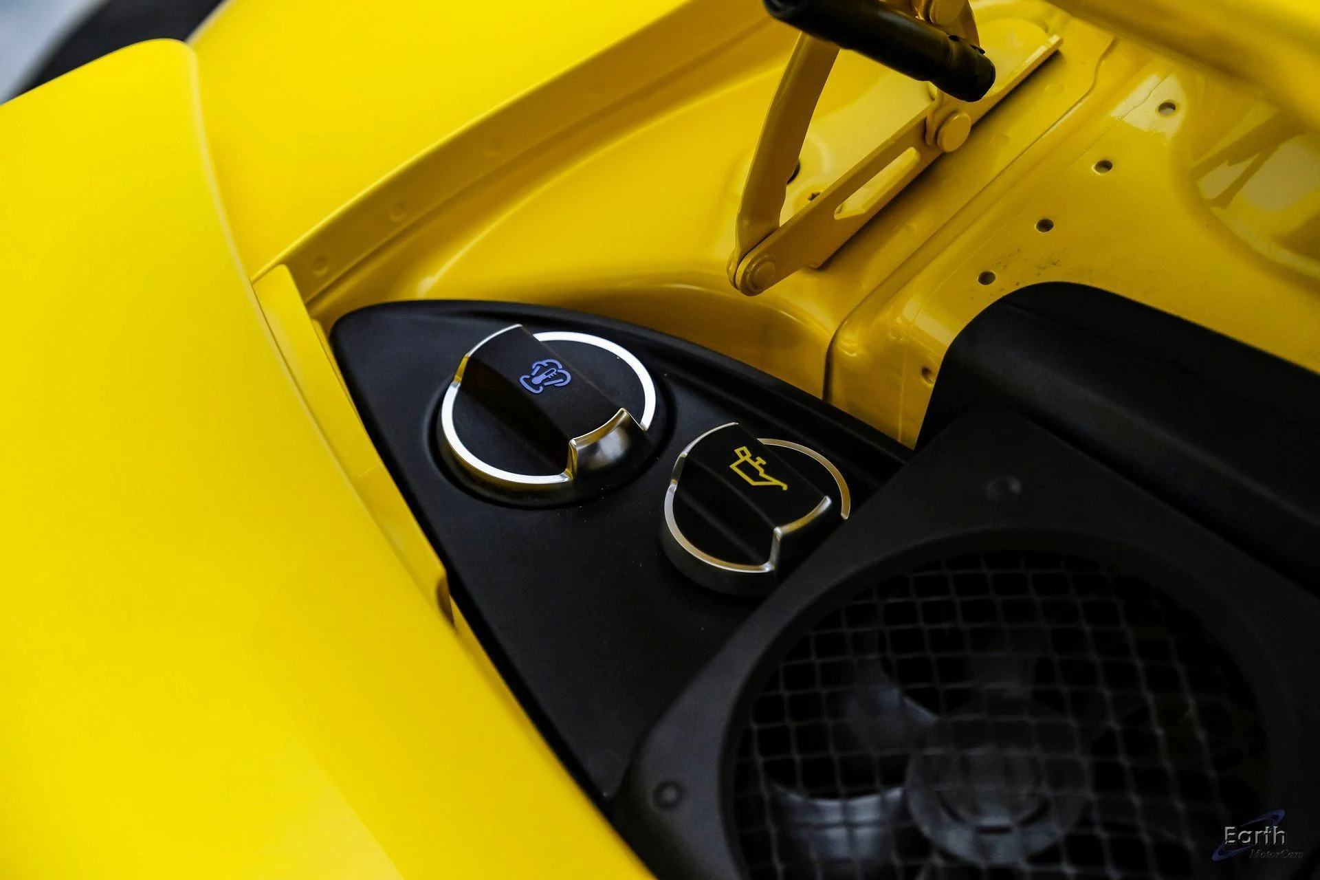 mph096_2036783135_4c9890917f91c33257873779834cec41x_523002c316