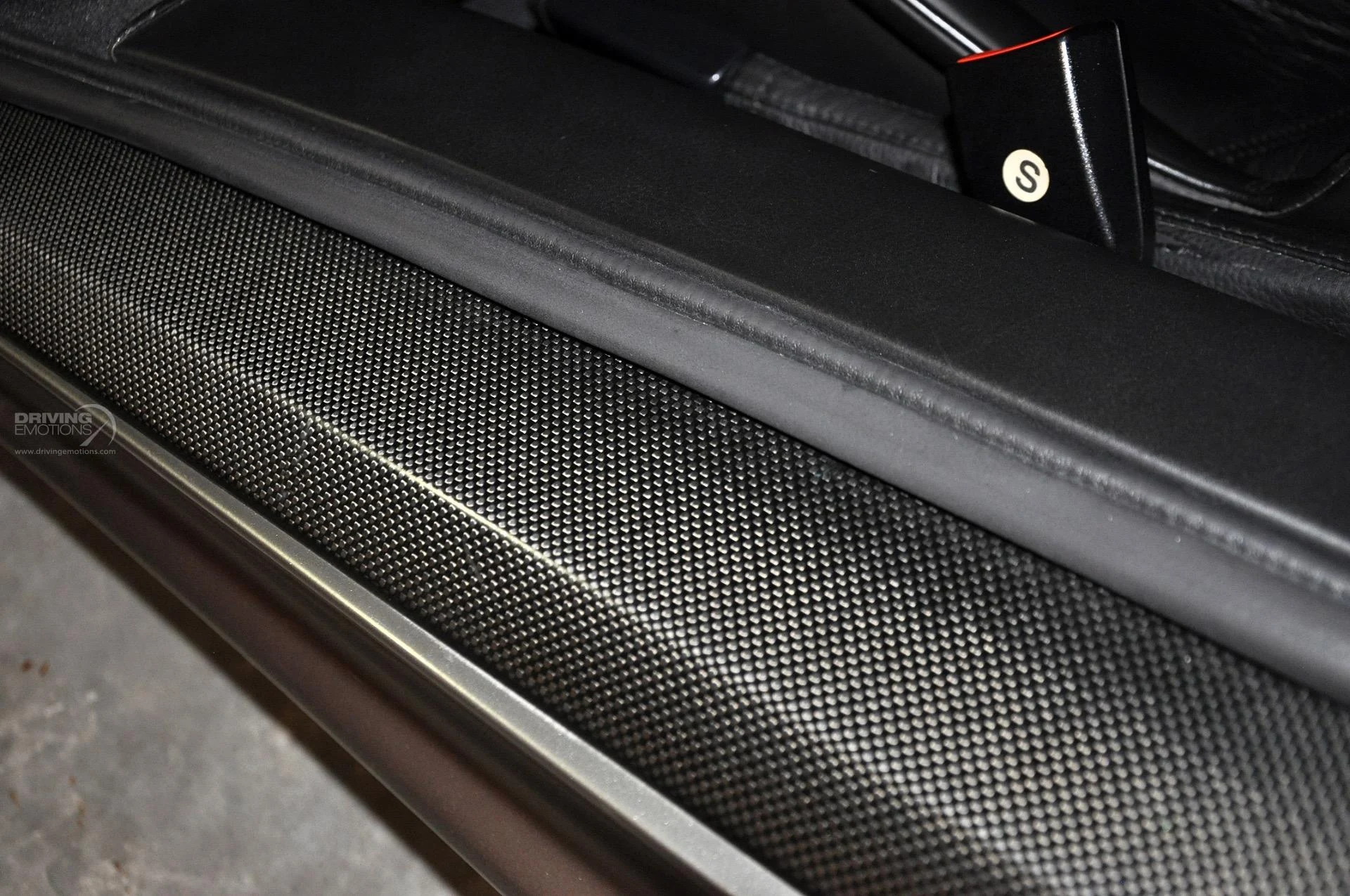 mph096_2182994609_192_p97_l_8138c60177