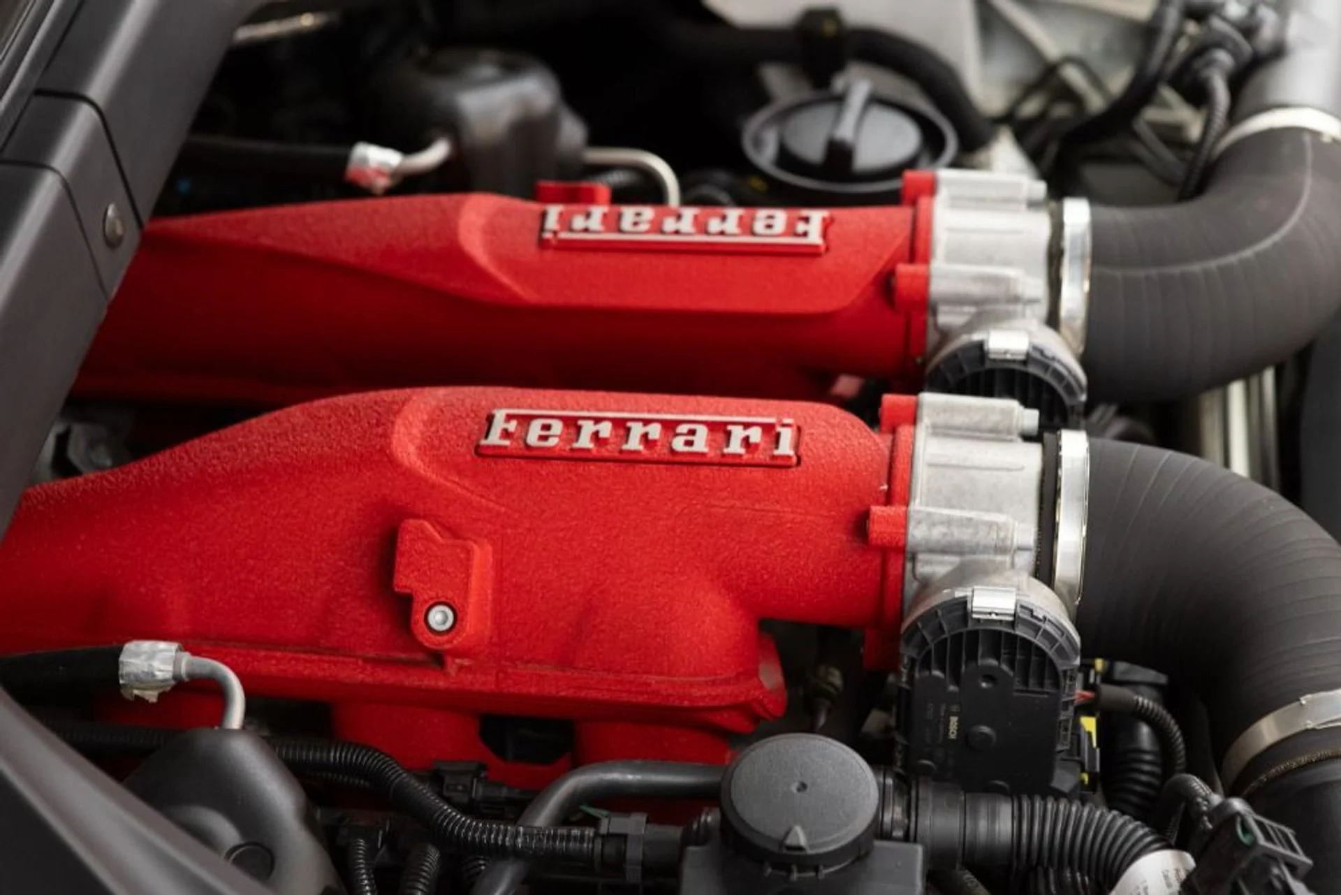 mph096_2238109319_Used_2016_Ferrari_California_T_290f797e13