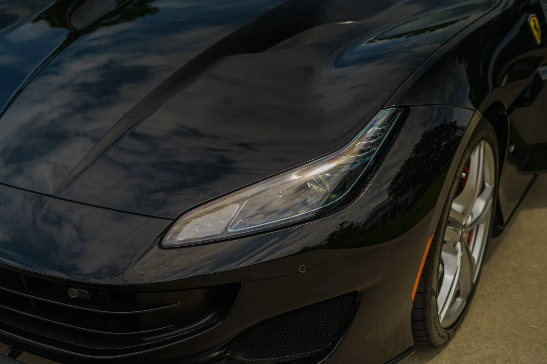 mph096_2475155702_Used_2019_Ferrari_Portofino_1783726040_0715e66276