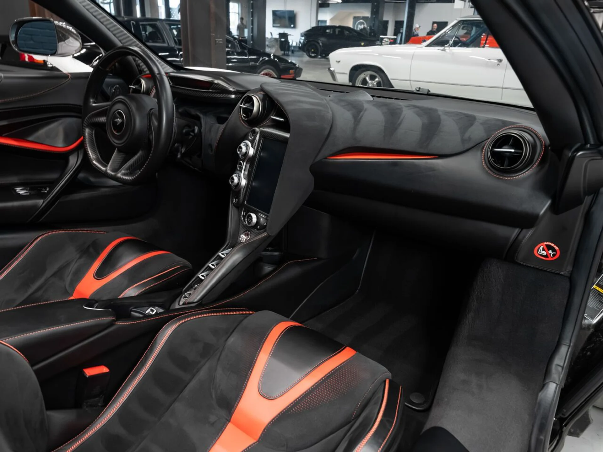 mph096_2526880483_mclaren_720s_2019_1a714233a7