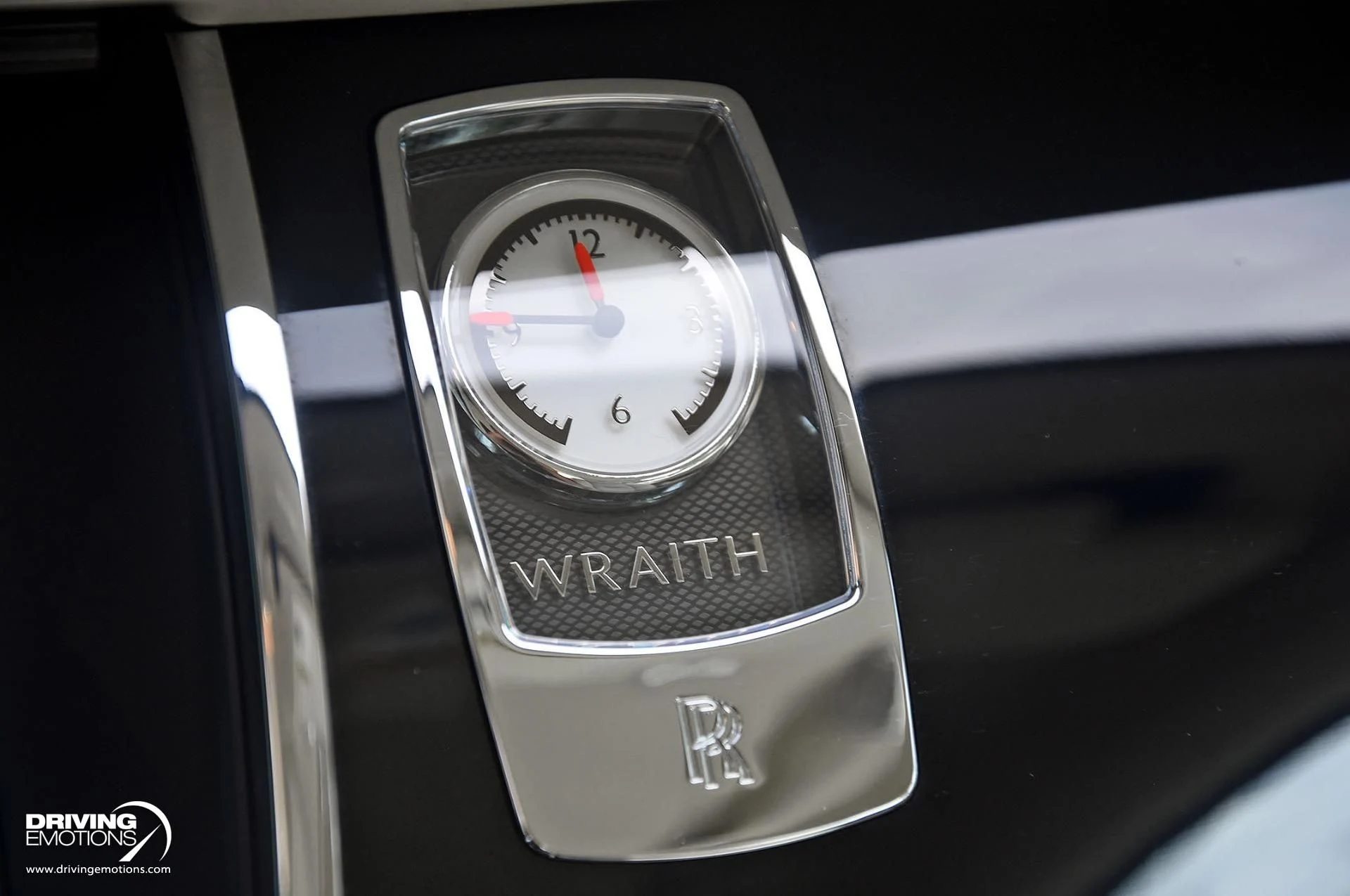 mph096_2602544814_883_p97_l_7ab8fc210f