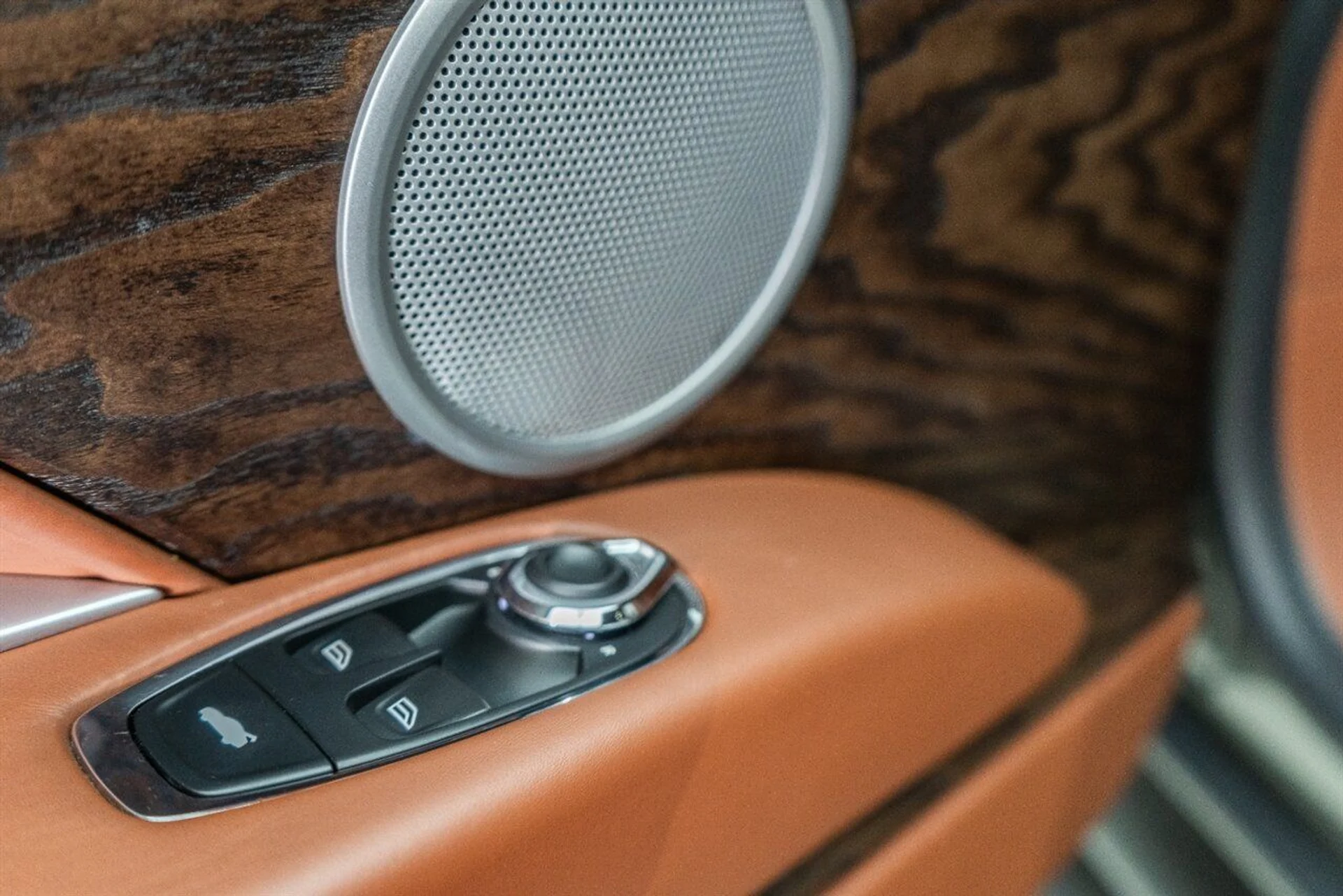 mph096_2912509991_7aec28038b_1280_8ba5028b08