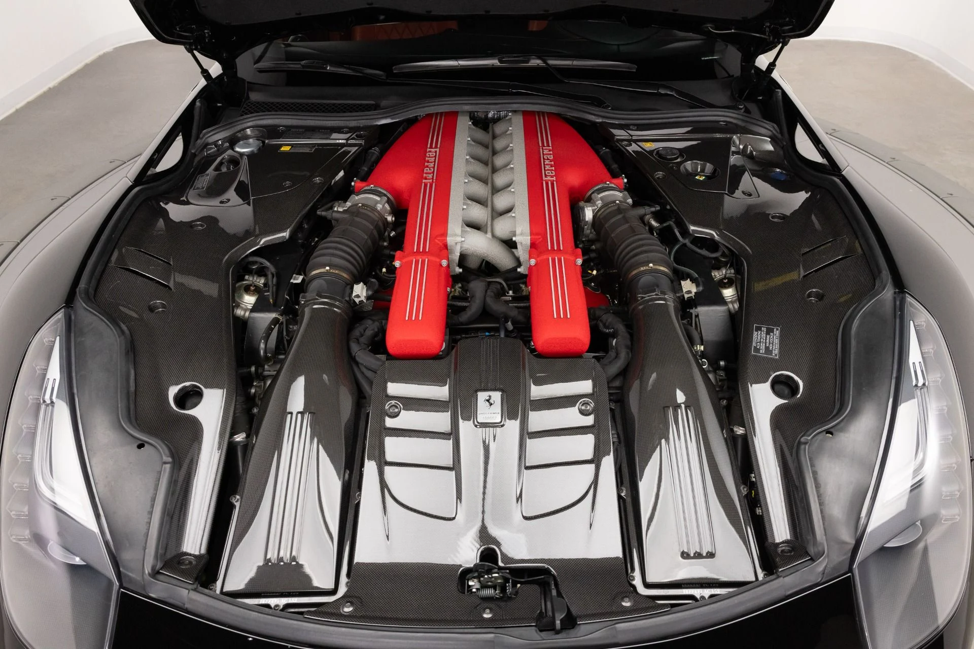 mph096_2950226618_Used_2014_Ferrari_F12berlinetta_1784559579_299003425a