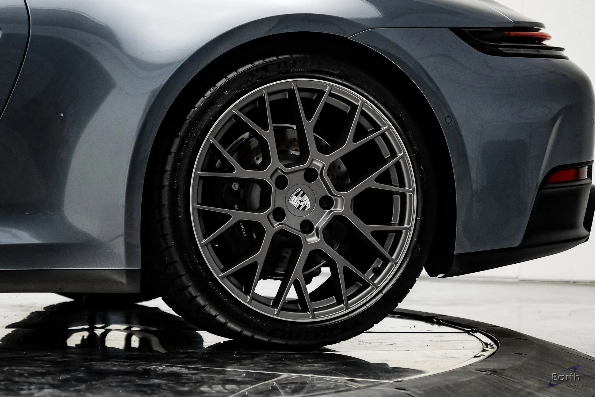 mph096_2962012444_5f898484bbf6af126b3765e16b0d58bex_0141bfff1a