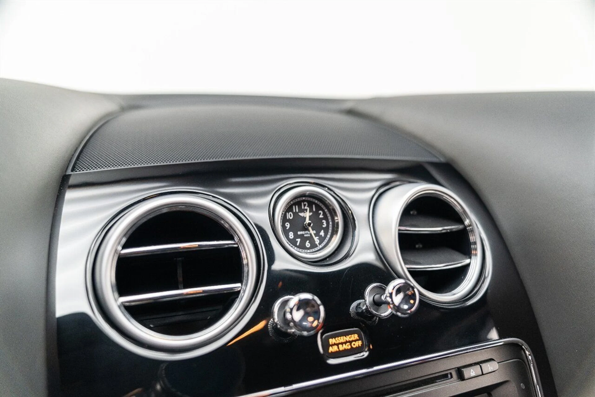 mph096_3245459504_eea3ce5bba_1280_1daeb344db