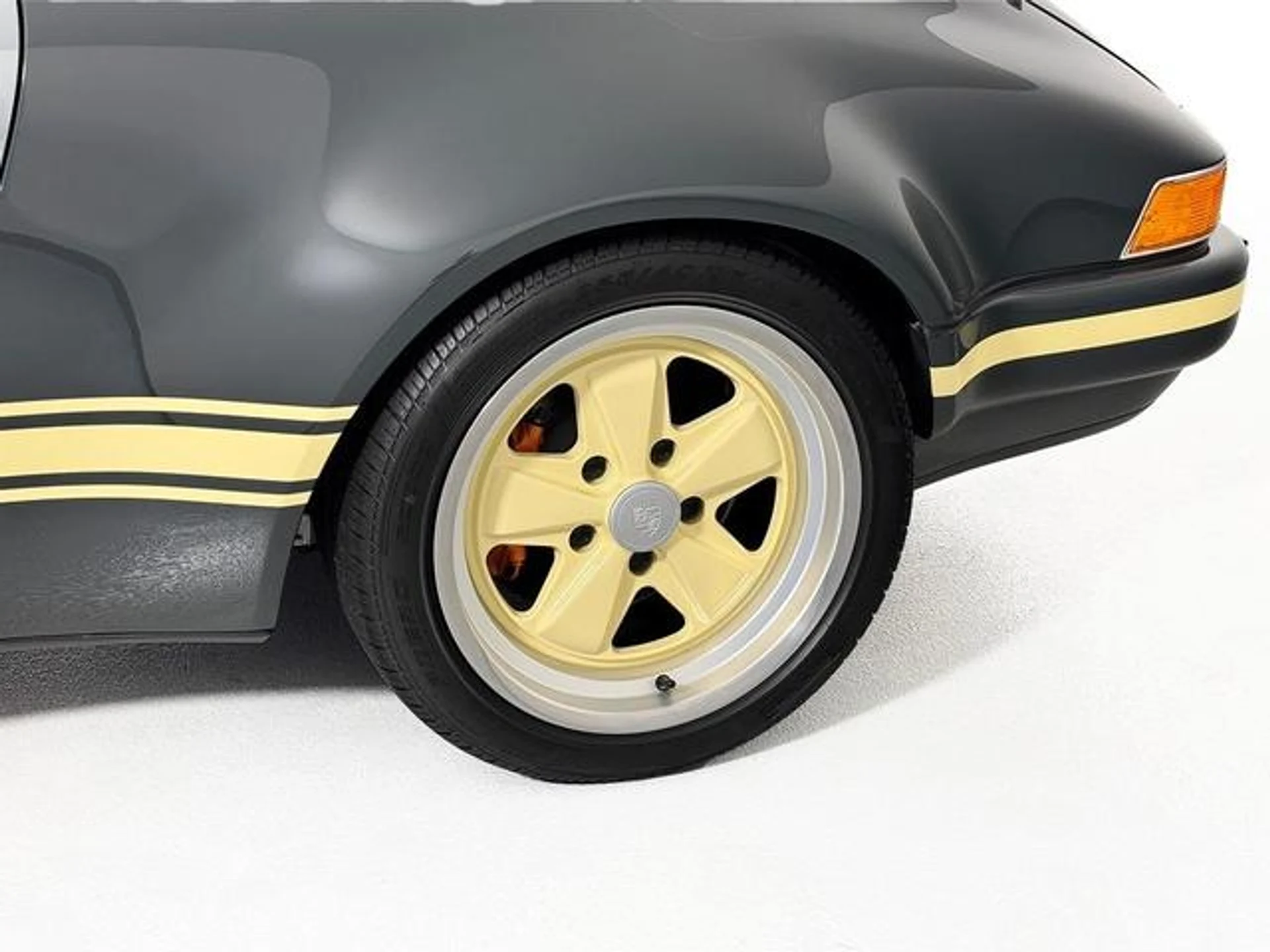 mph096_3270774547_y_Dy9_GXKAZ_Q_f_E6_ML_Ye_Zd83u_X_Nk_d80032a1f4