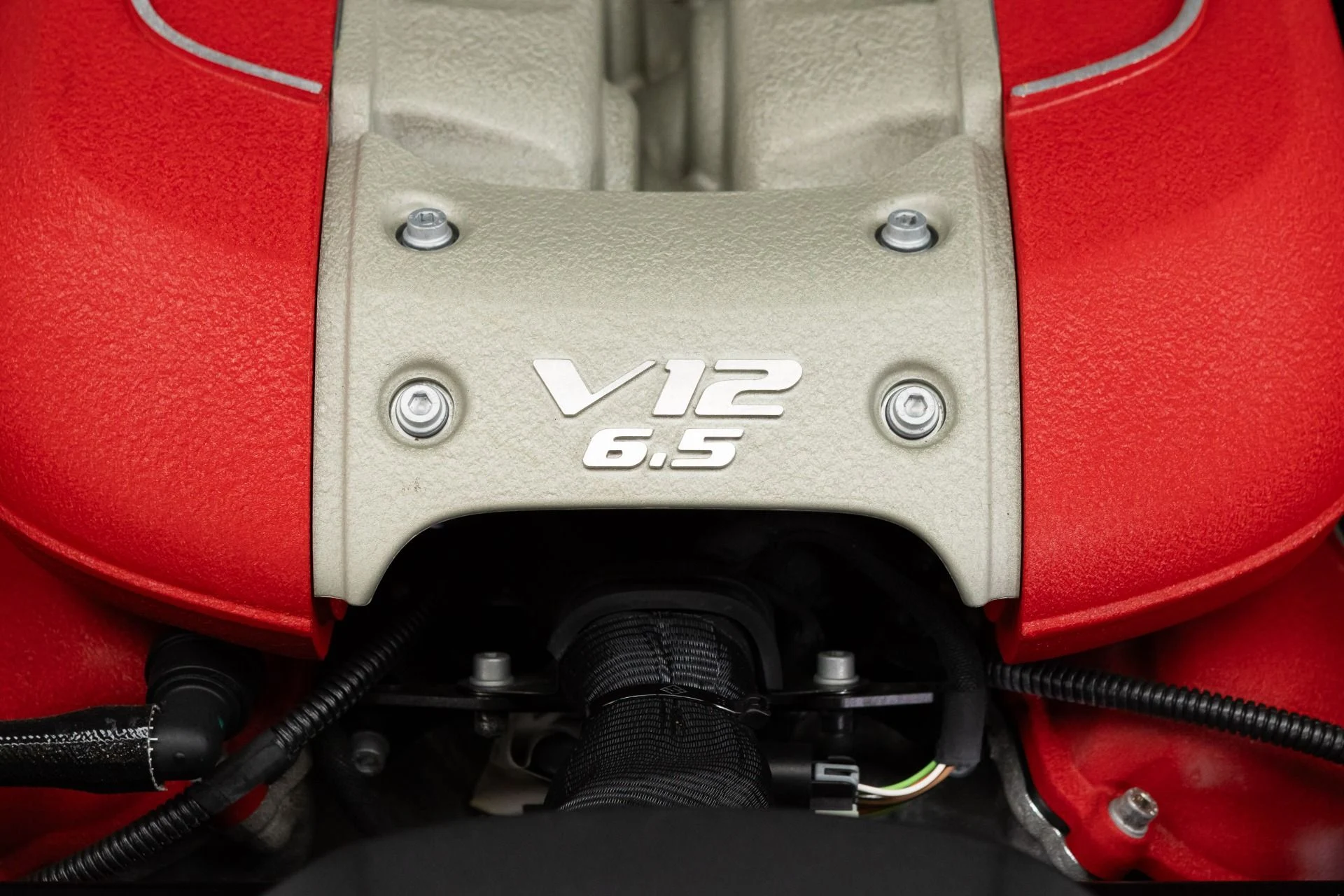 mph096_33629101_Used_2021_Ferrari_812_GTS_1778696353_b9b3ec5003