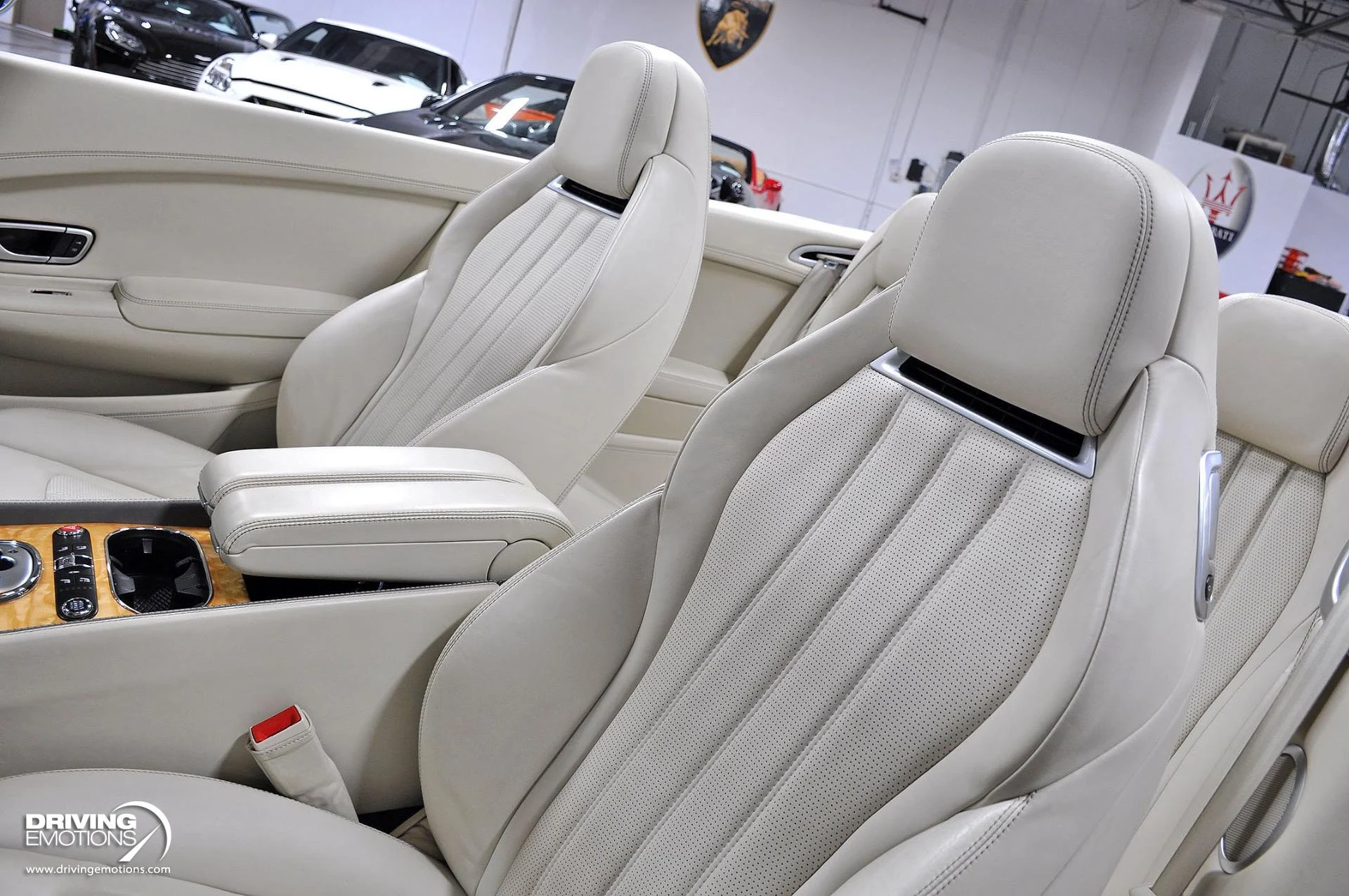 mph096_3420219124_886_p97_l_fdf98cb18e