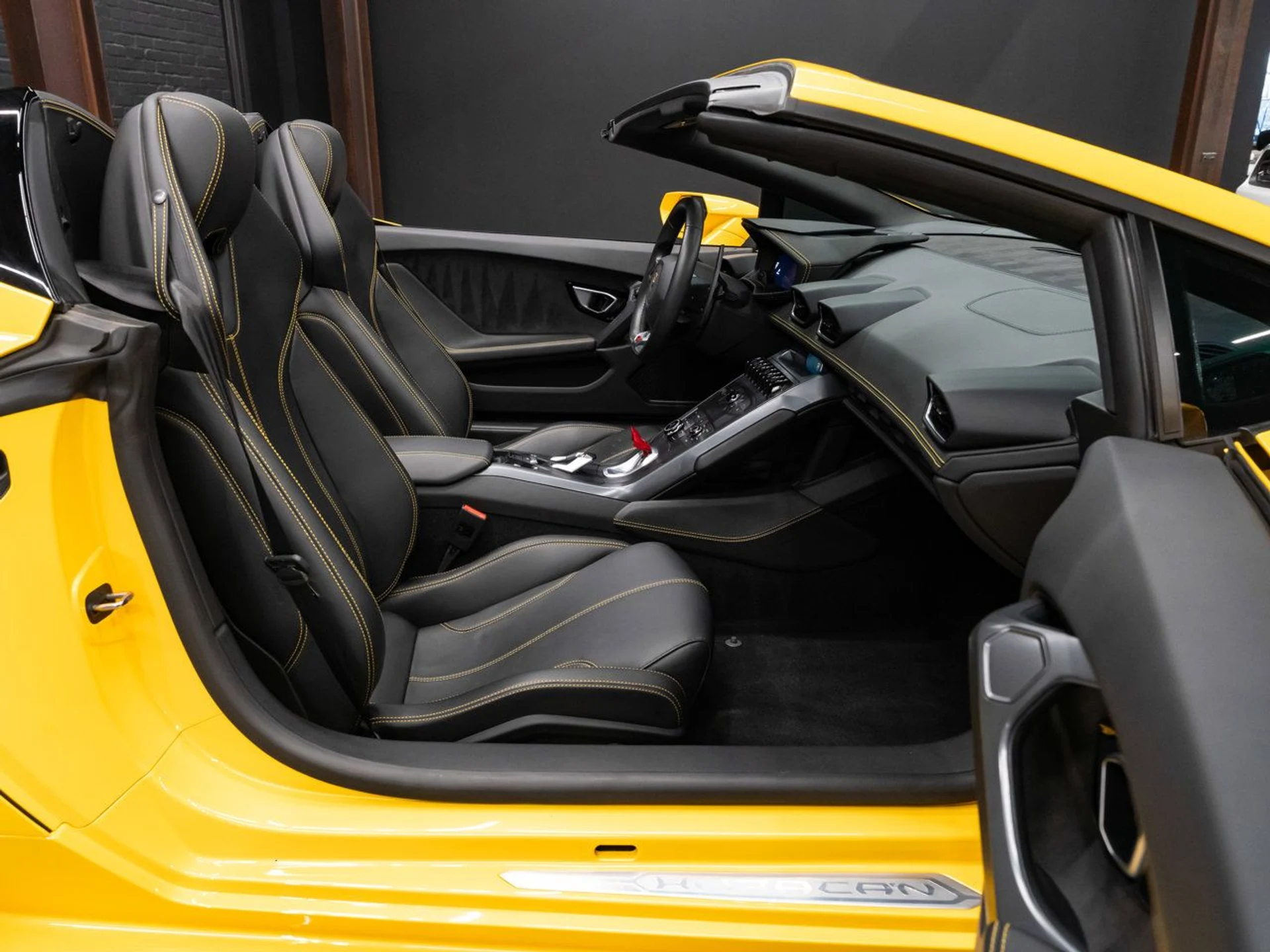 mph096_364394181_lamborghini_huracan_2017_010dc1cdcf