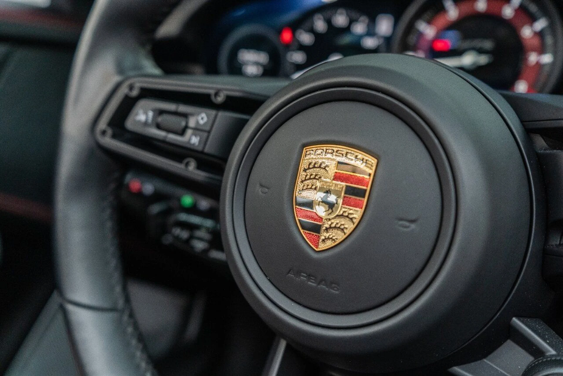 mph096_378959498_445fda4ff0_1280_6e3e41411e