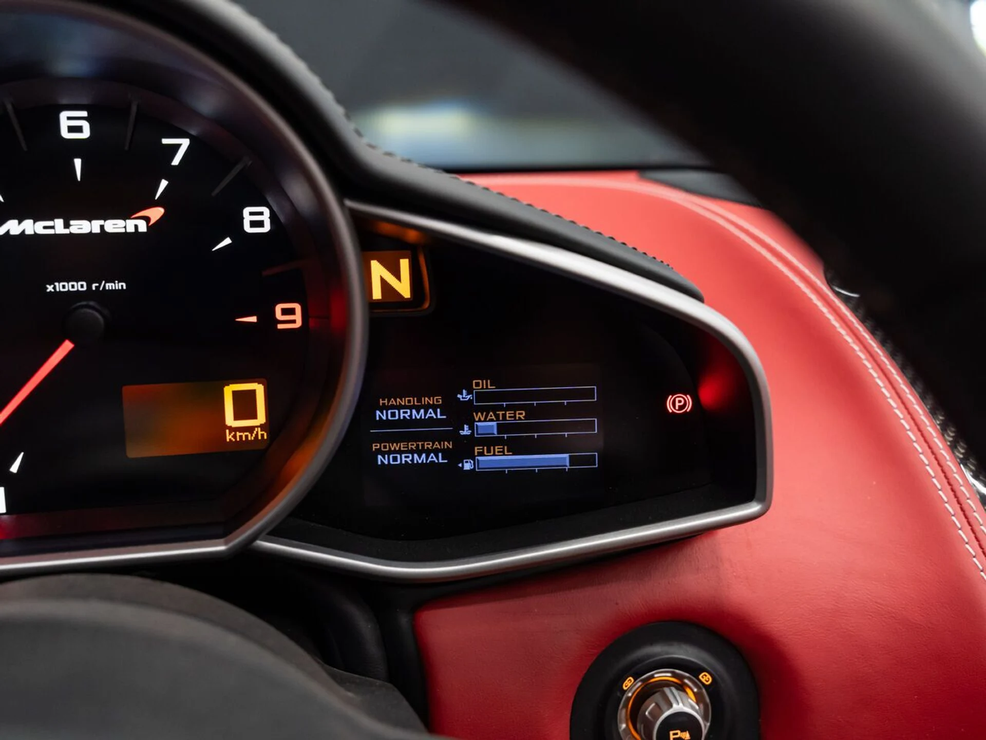 mph096_3845747524_mclaren_650s_2015_6b732b8f87