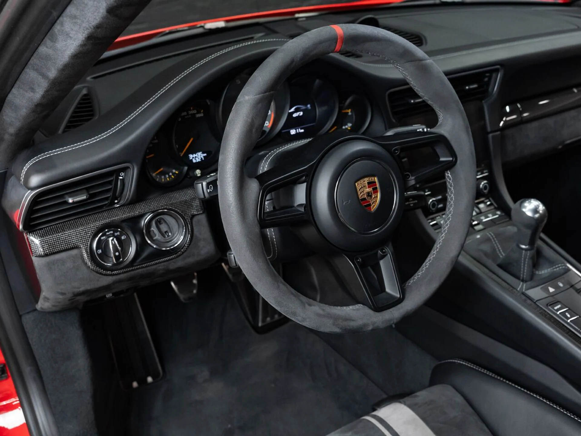 mph096_4218300820_porsche_911_2018_7ed51c4089
