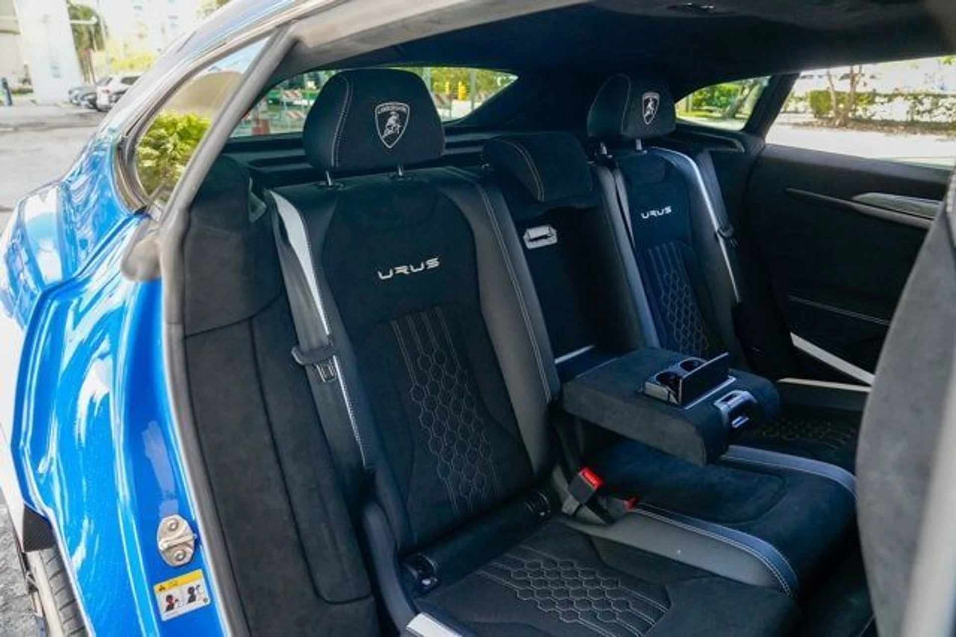 mph096_786370114_used_2024_lamborghini_urus_performanteawd_14354_22887761_97_640_ddbd9d3c8c