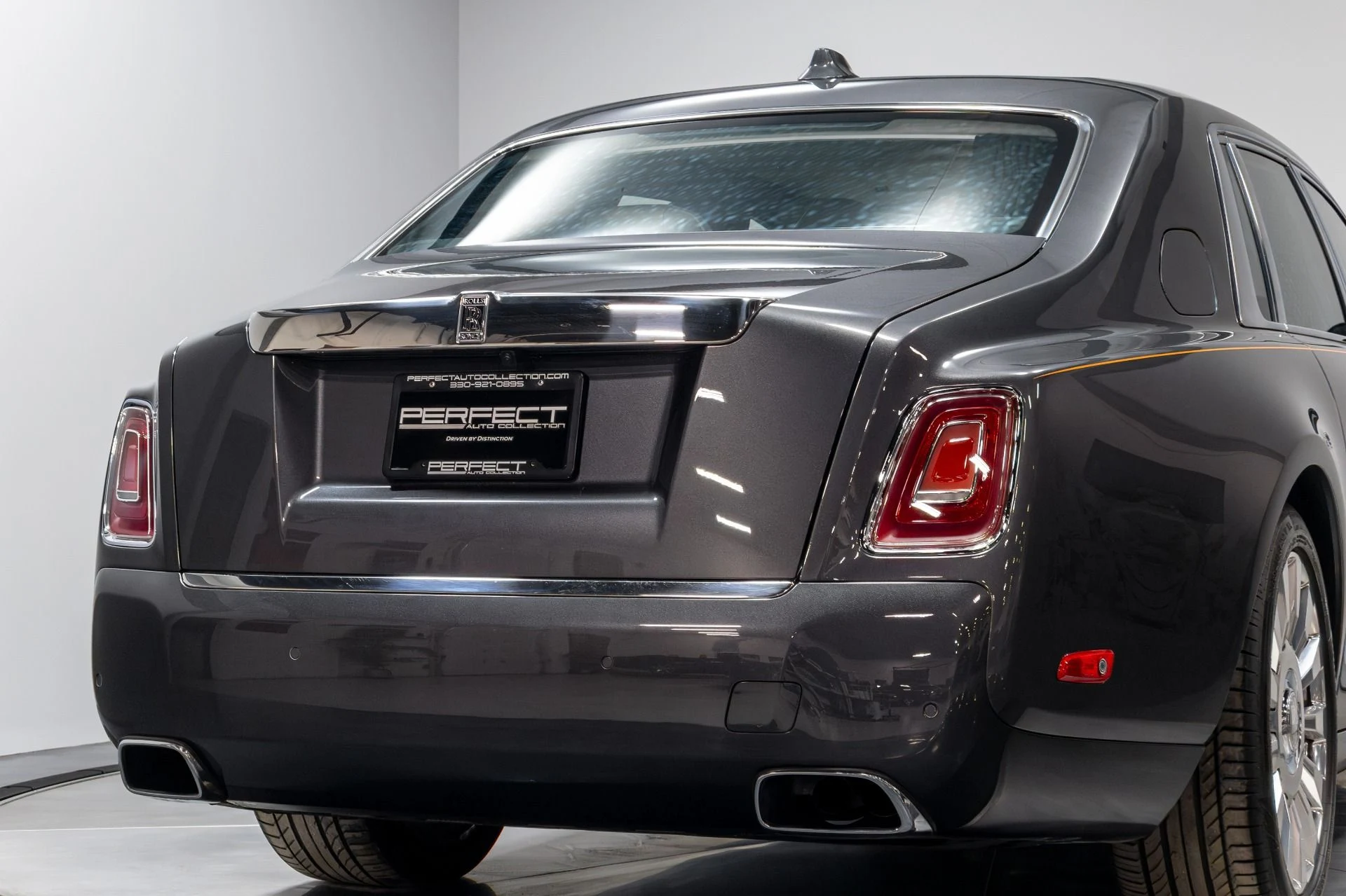 mph096_883044593_Used_2019_Rolls_Royce_Phantom_1770350910_33cbdfd826