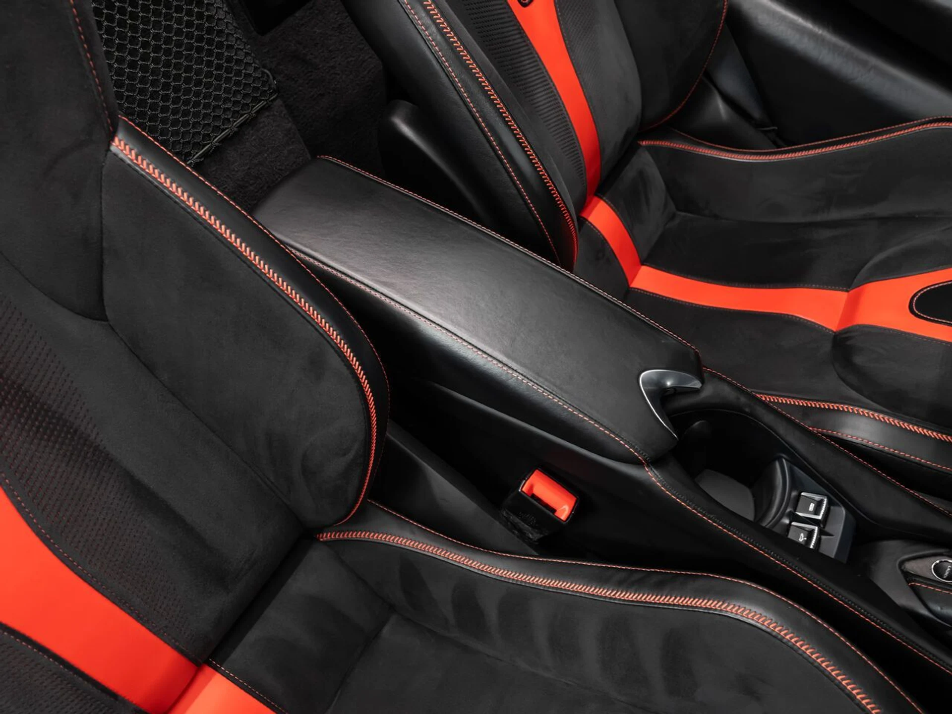 mph097_1324614344_mclaren_720s_2019_79391eb4b5