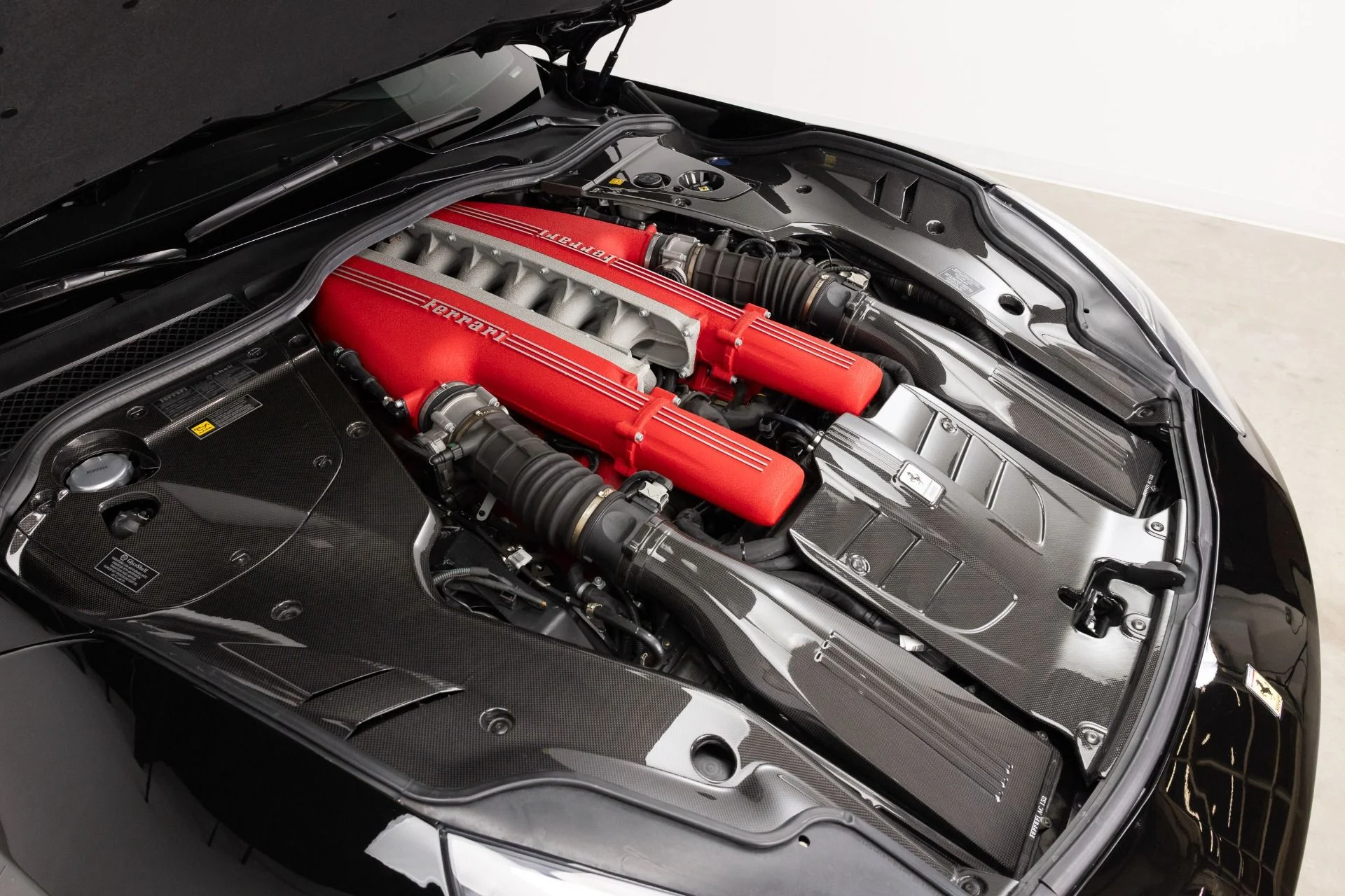 mph097_1578640554_Used_2014_Ferrari_F12berlinetta_1784559579_031d44c15f