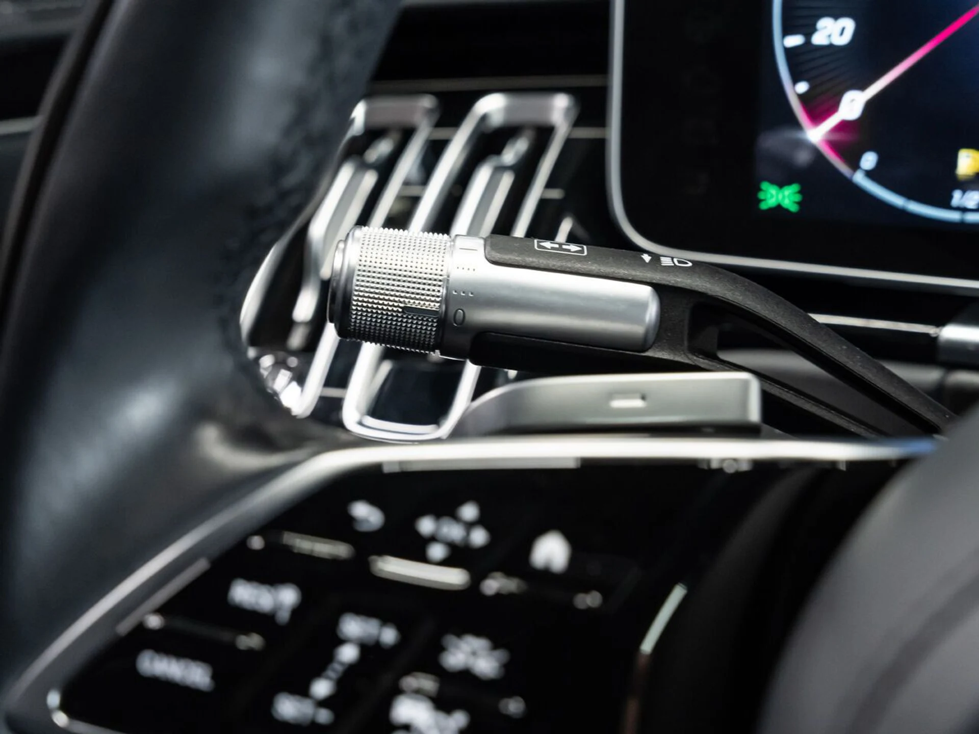 mph097_1786023164_mercedes_benz_s_class_2023_6659895106