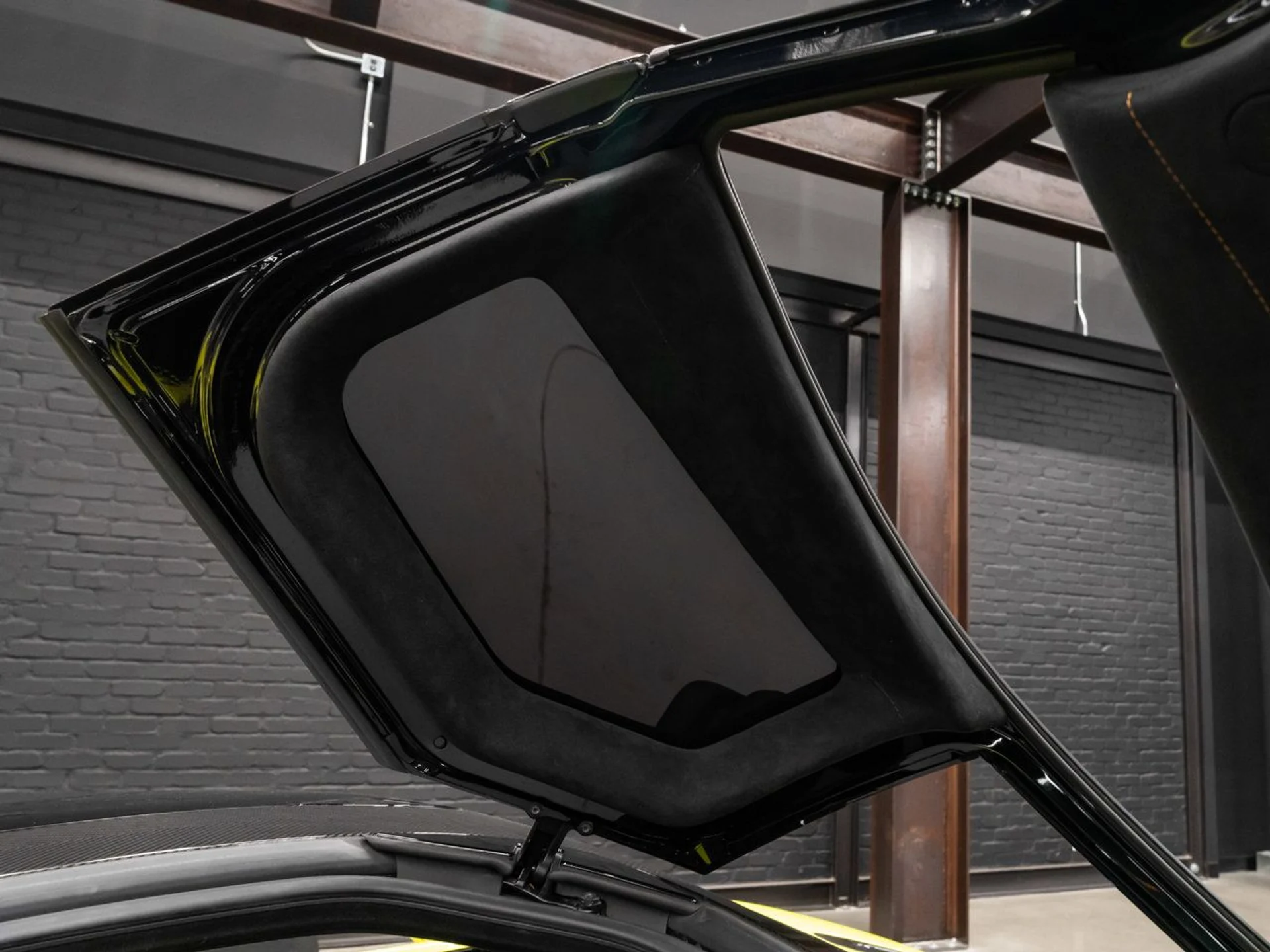 mph097_2223765834_mclaren_720s_2018_60f92afb12