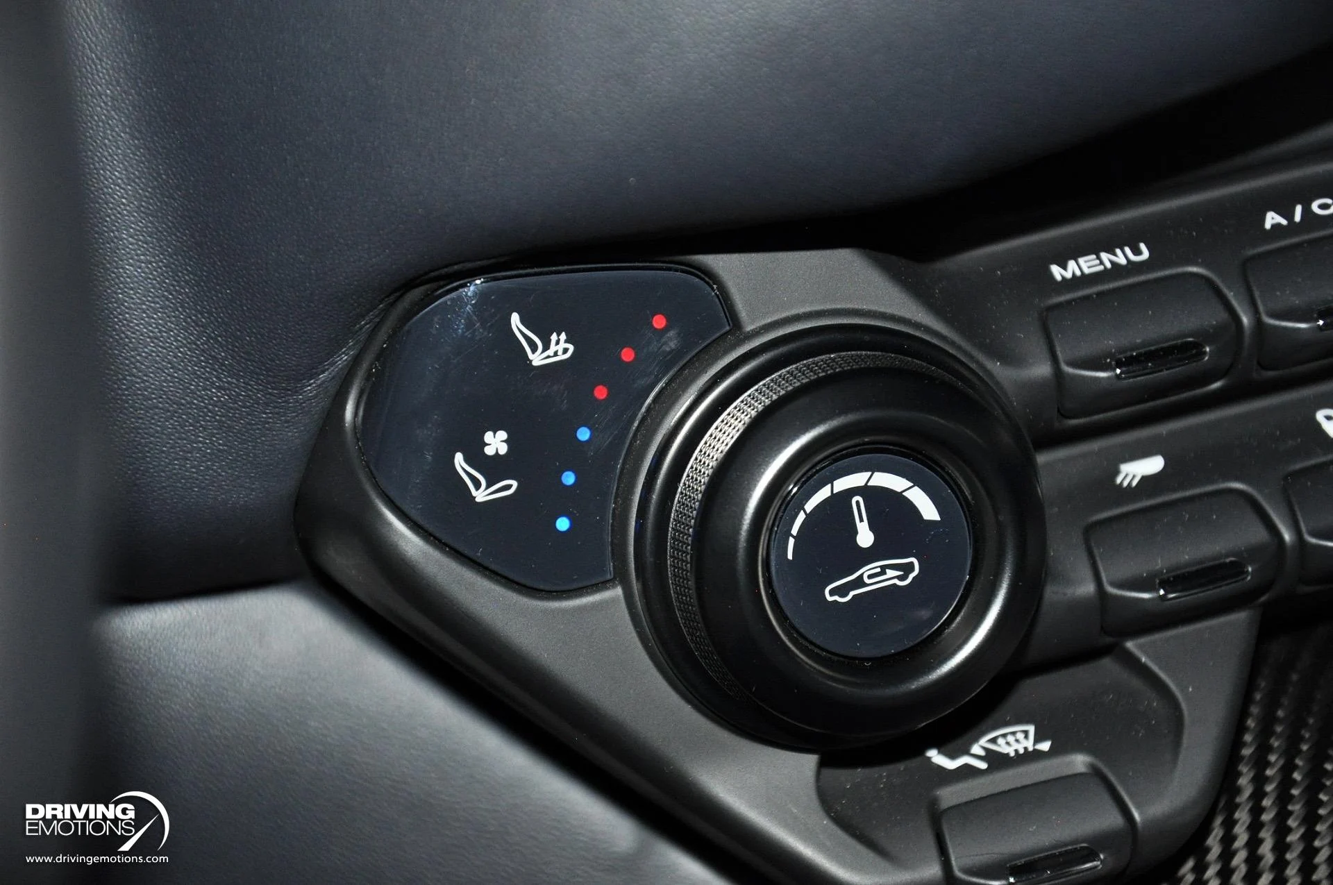 mph097_2272907113_880_p98_l_3ab830e6b6