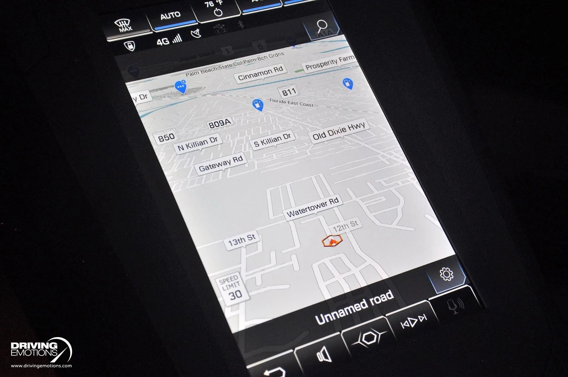 mph097_233261353_743_p98_l_03d26bdea6