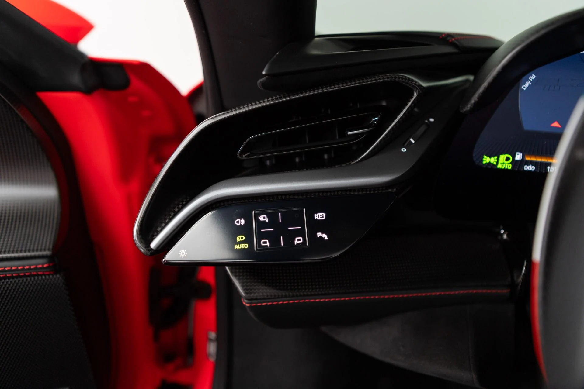 mph097_2527007136_Used_2022_Ferrari_SF_90_Spider_1772656668_44a0088dfb