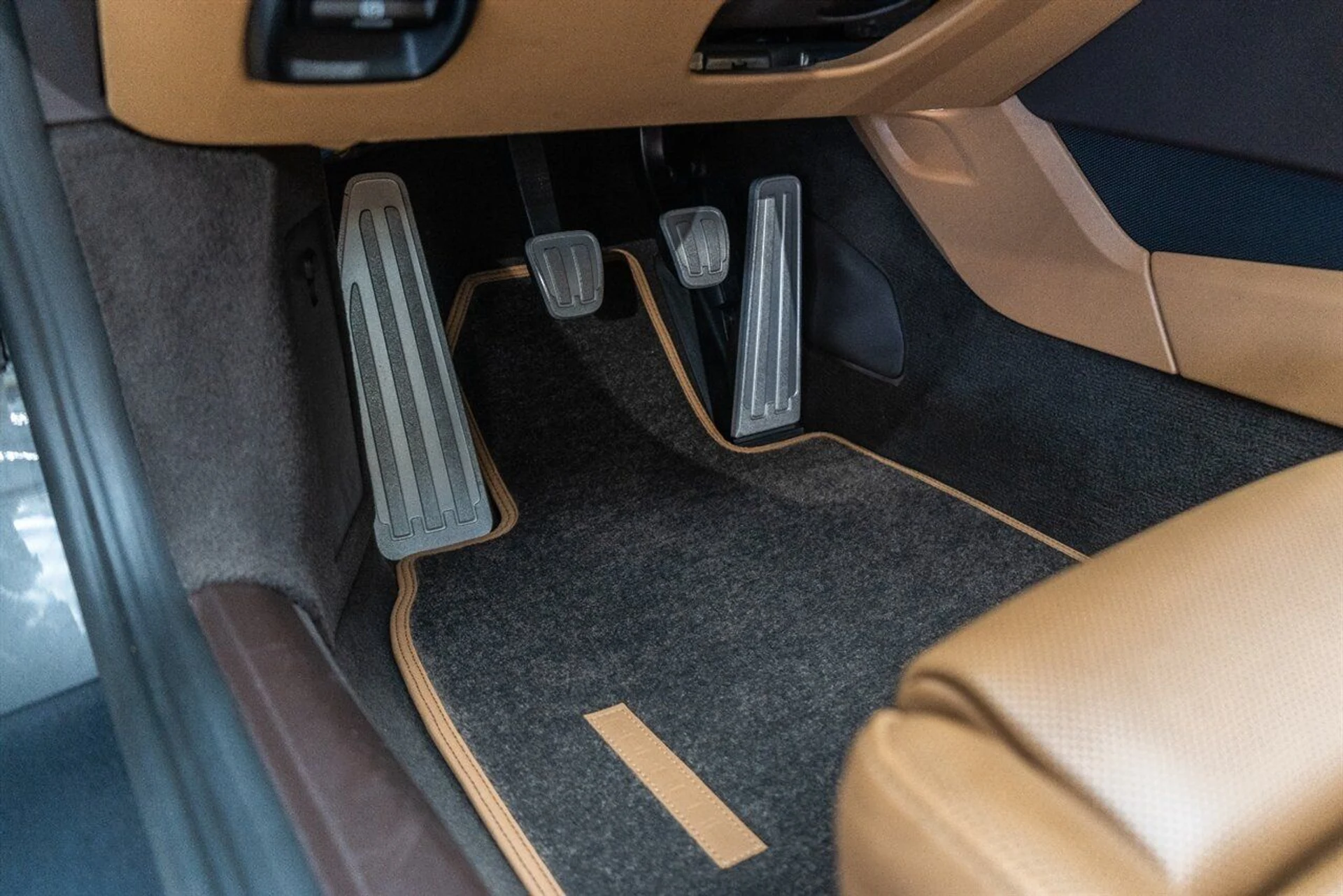 mph097_2544659204_64640f596f_1280_90a2e1bccc