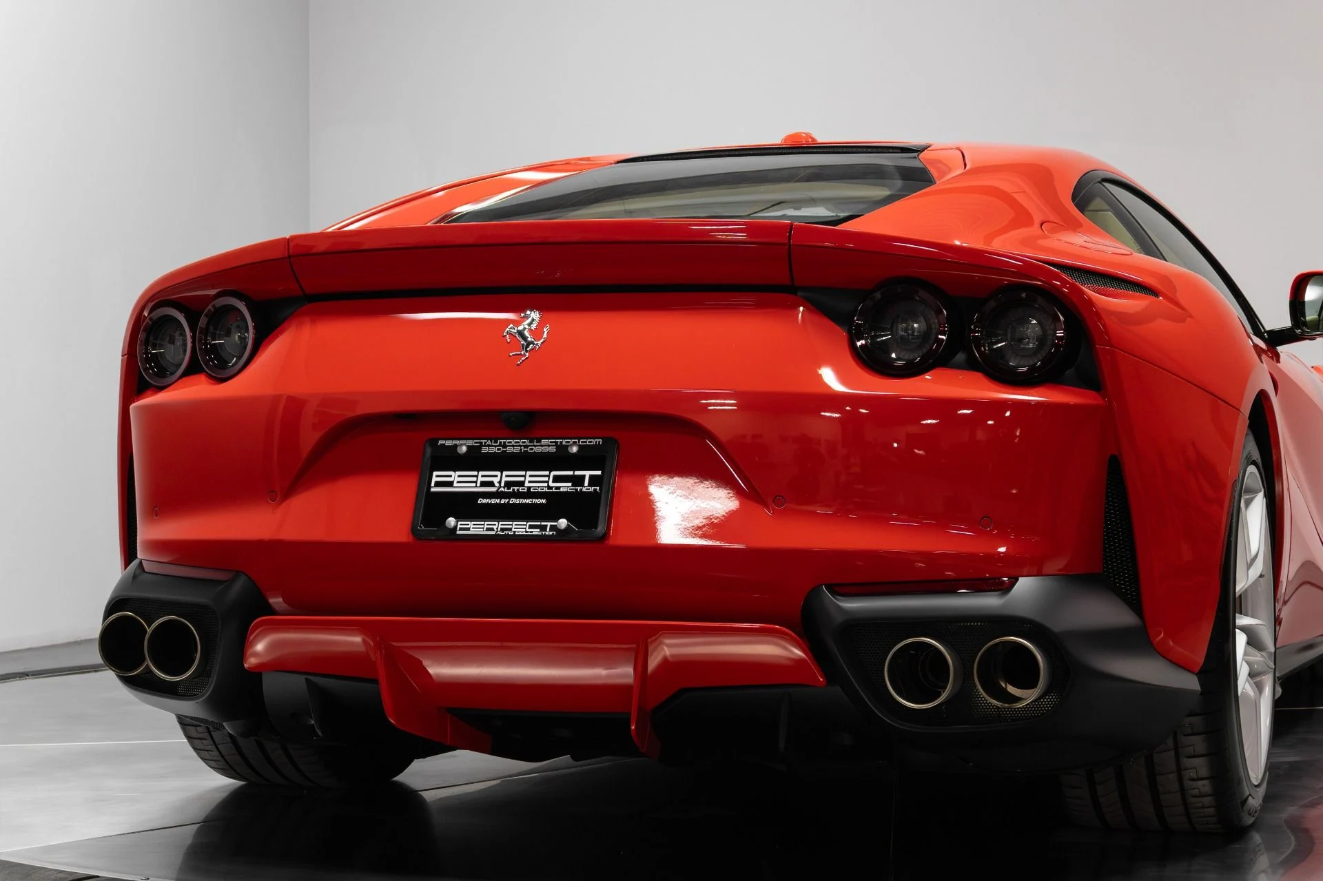 mph097_2579528849_Used_2018_Ferrari_812_Superfast_1763480061_46cf4b379b