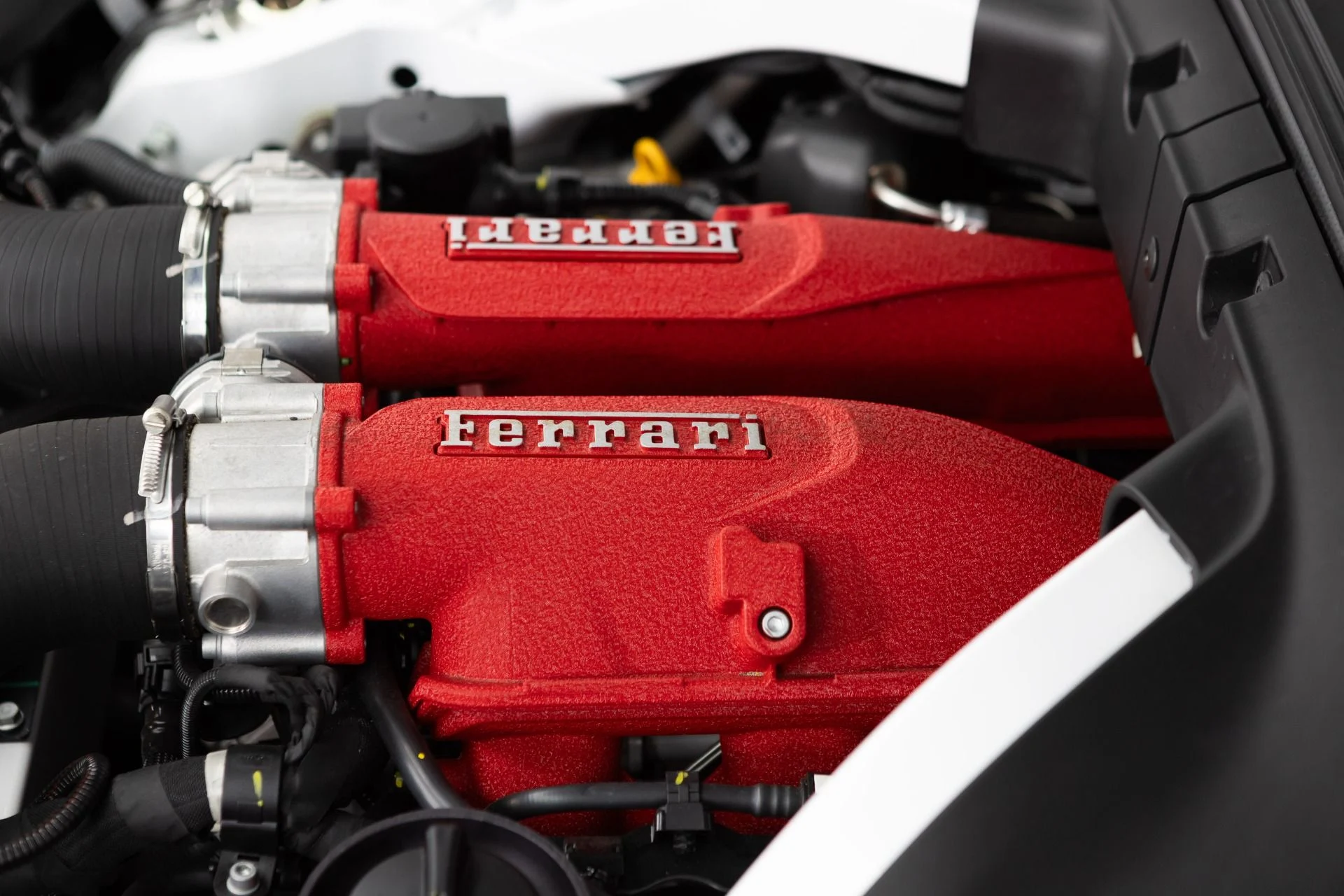 mph097_27173152_Used_2024_Ferrari_Roma_1772563758_da01fd2842