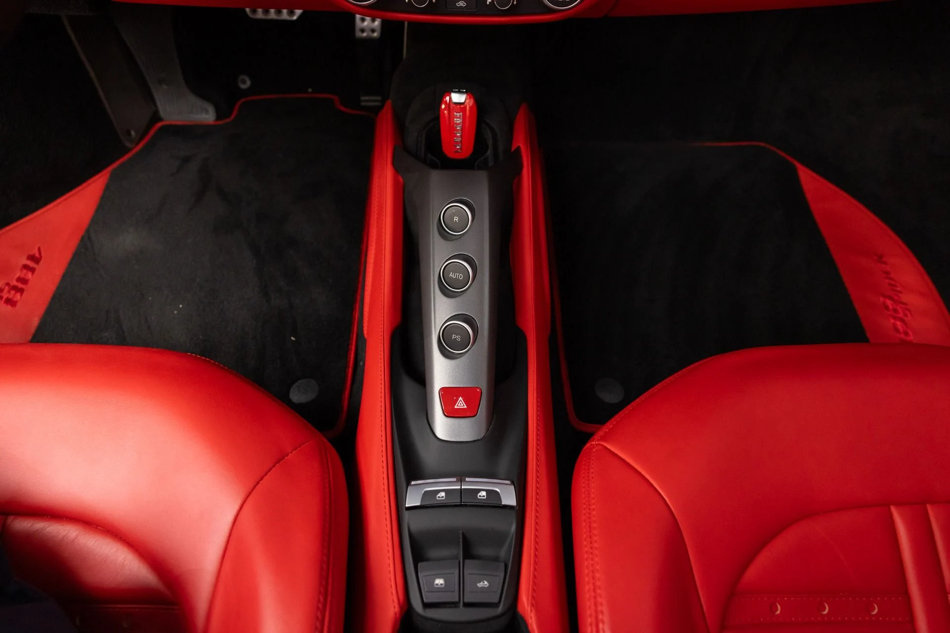 mph097_275482658_Used_2017_Ferrari_488_Spider_1782928038_4d212aee9d