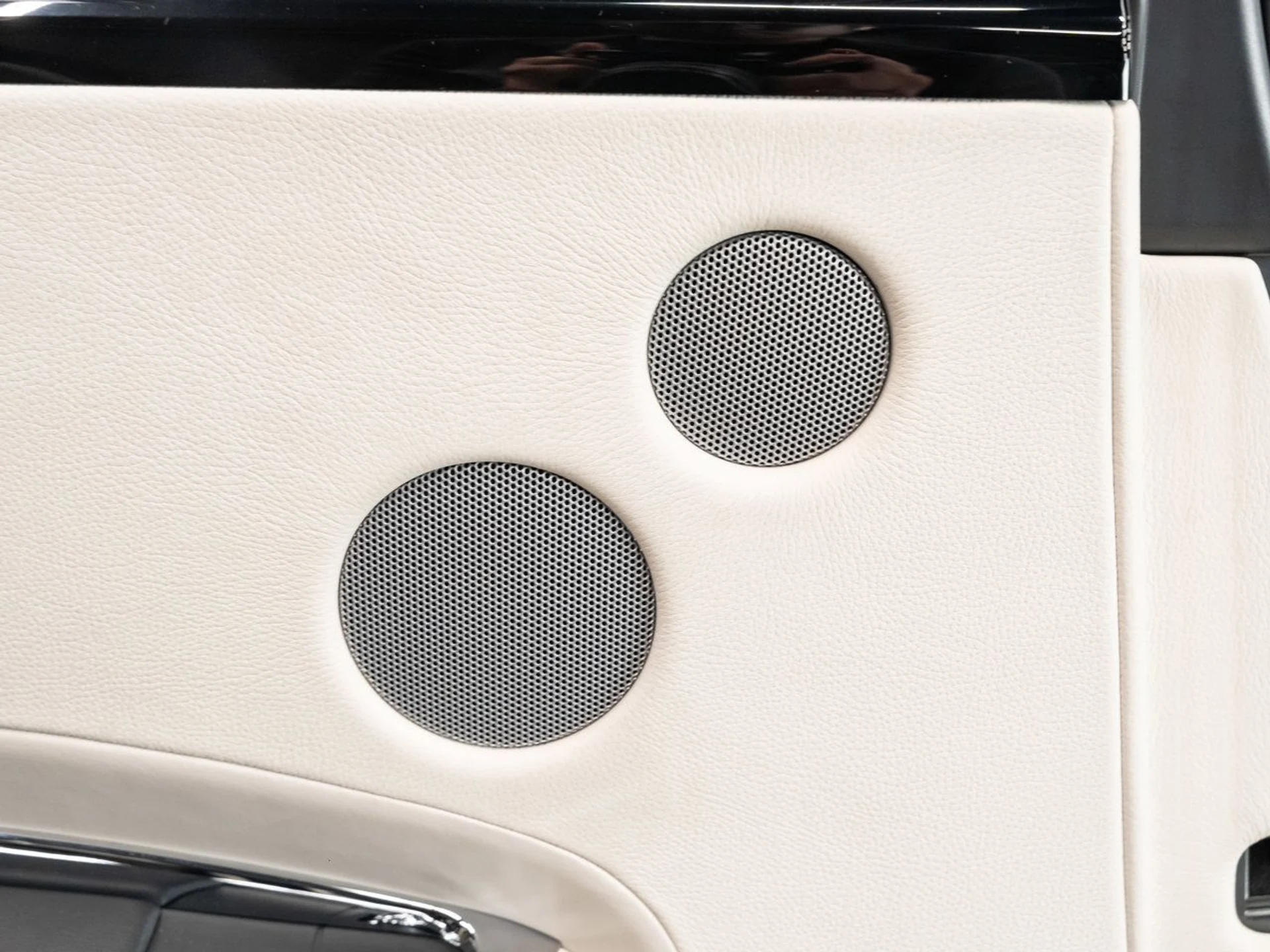 mph097_2819781389_rolls_royce_ghost_2012_853be61e14