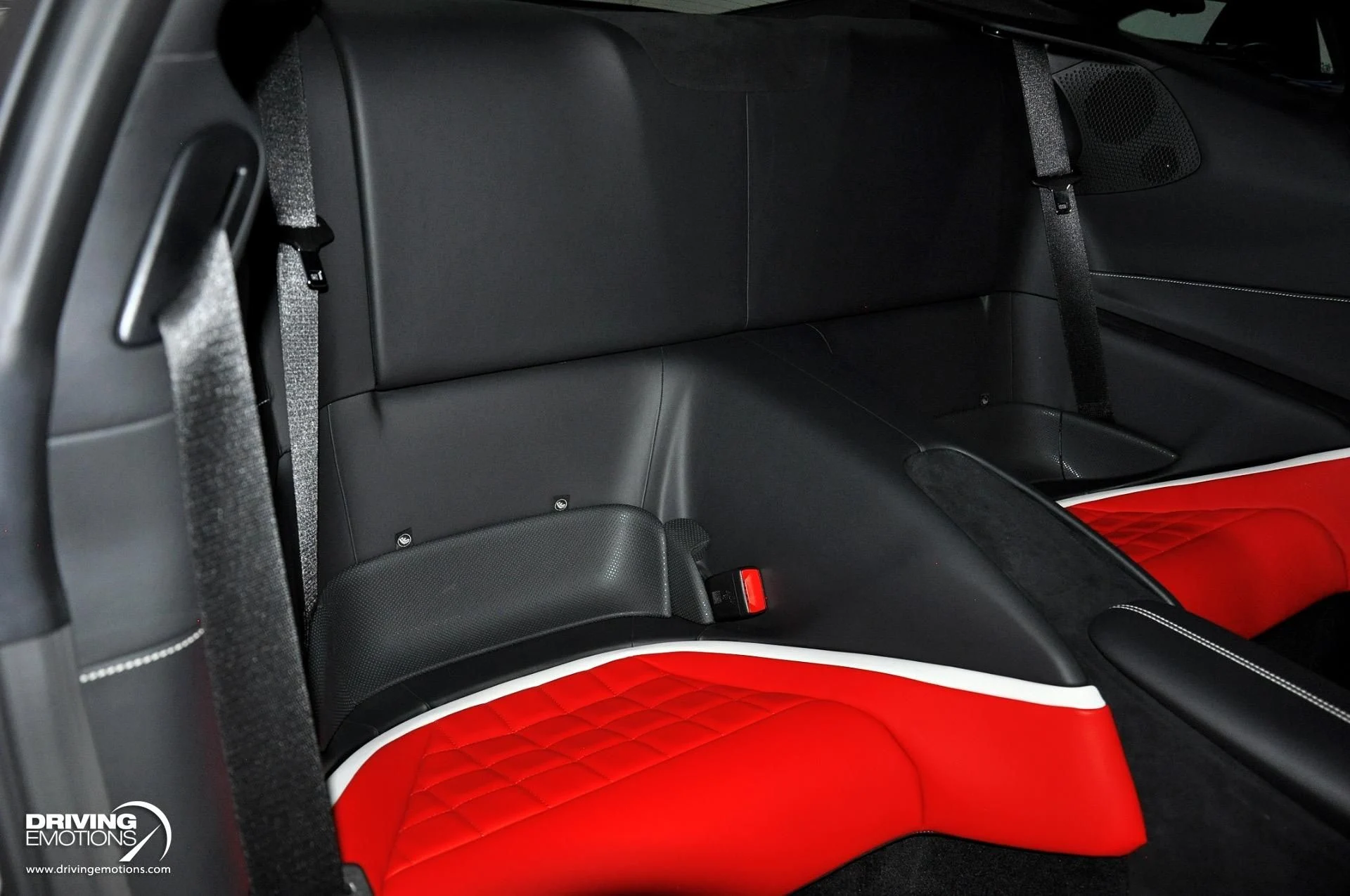 mph097_2913297437_882_p98_l_dc3316da98