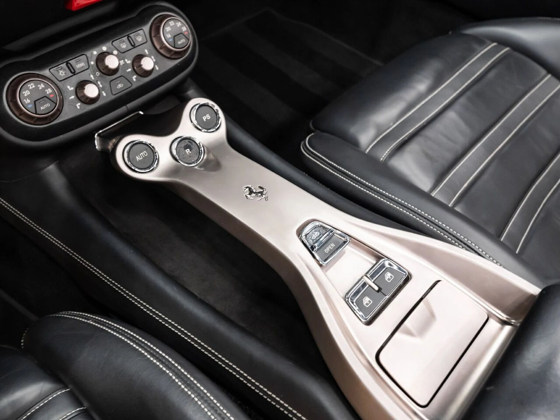 mph097_3050483988_ferrari_california_2011_1fd3863258