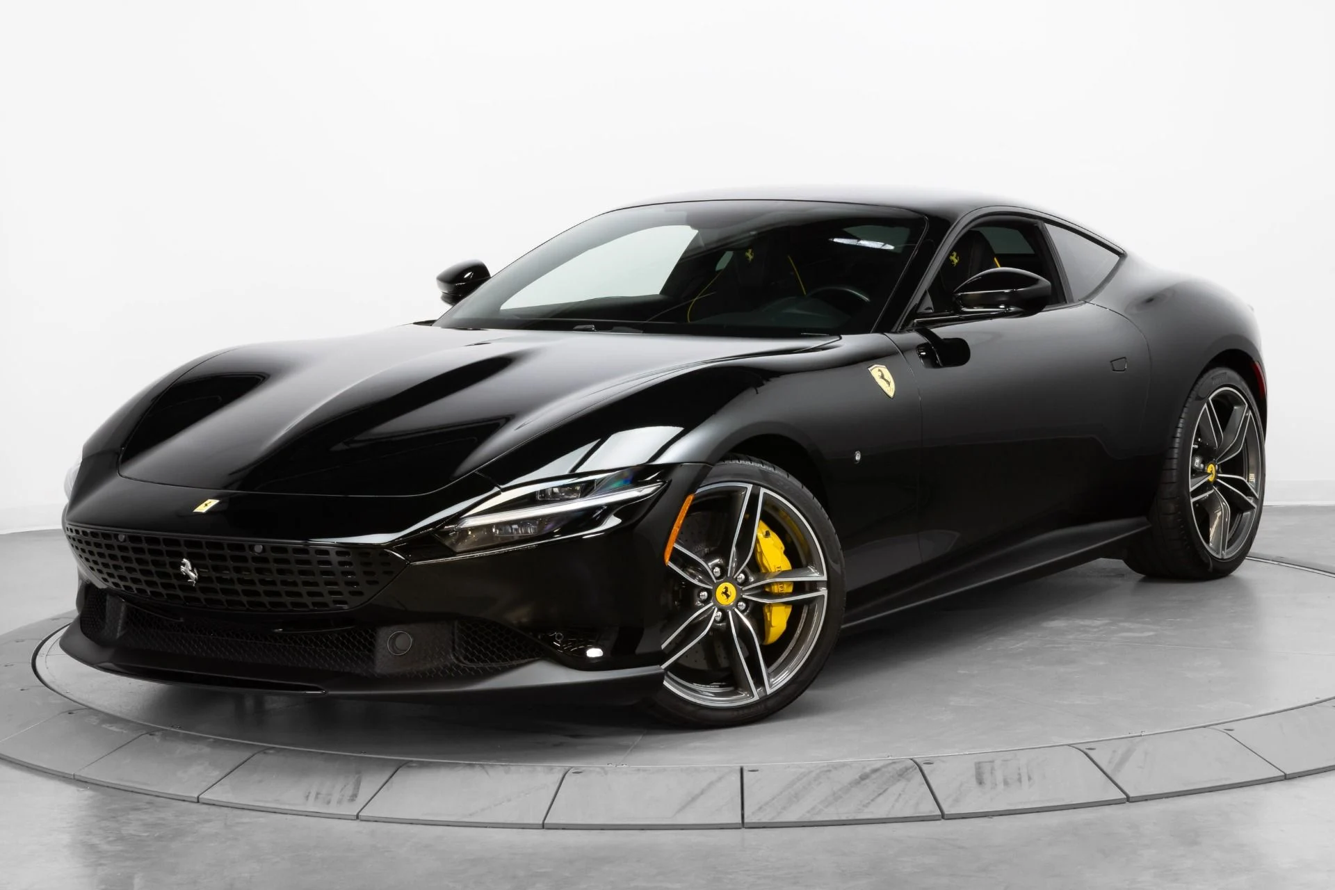 mph097_3138687649_Used_2022_Ferrari_Roma_1780497234_b96d7e9d9b
