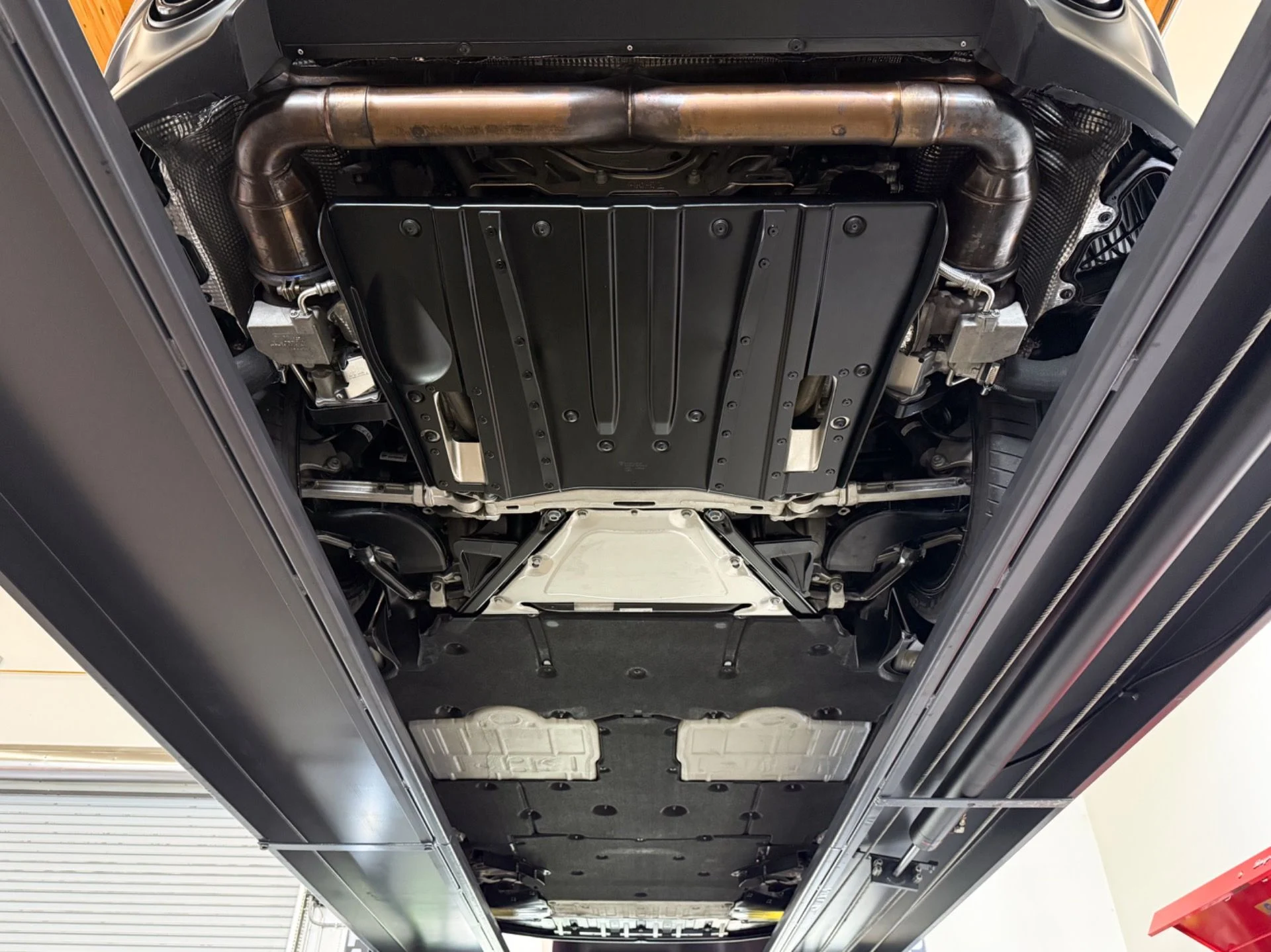 mph097_3387816600_Used_2018_Porsche_911_GT_2_RS_1792444228_55a7c5d57b