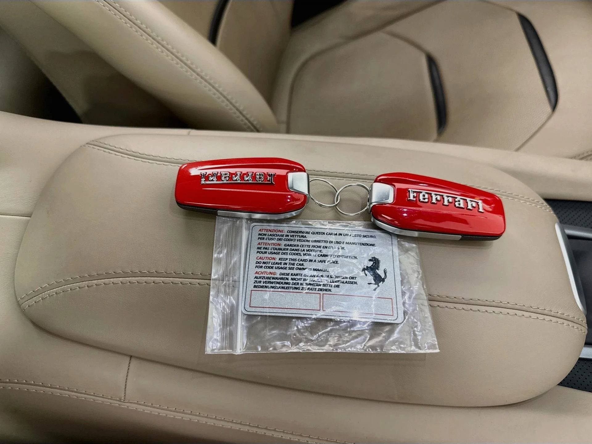 mph097_3413240311_Used_2019_Ferrari_GTC_4_Lusso_1792629226_bd2dea8306
