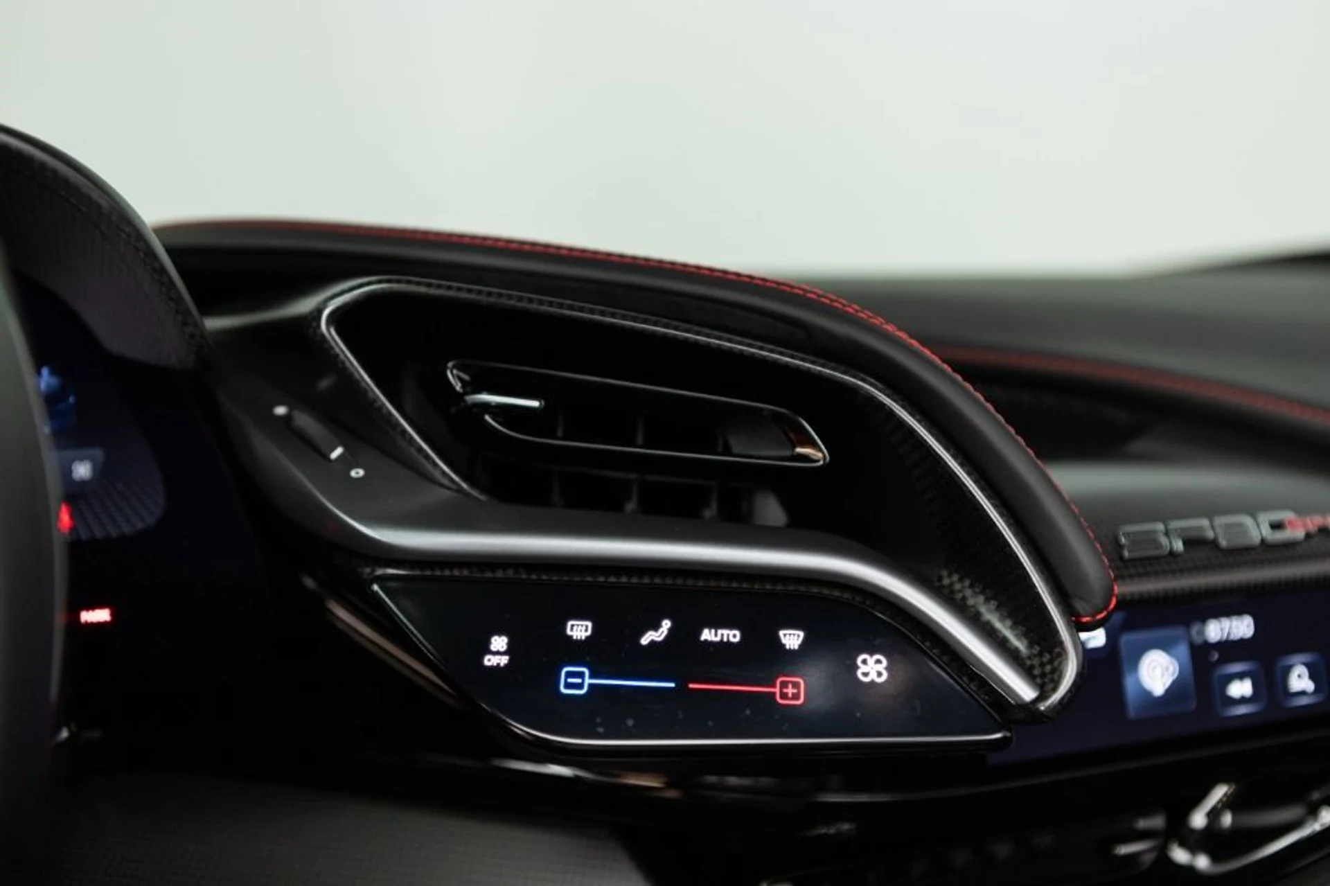 mph097_3593282535_Used_2022_Ferrari_SF_90_Spider_6f13d1b295